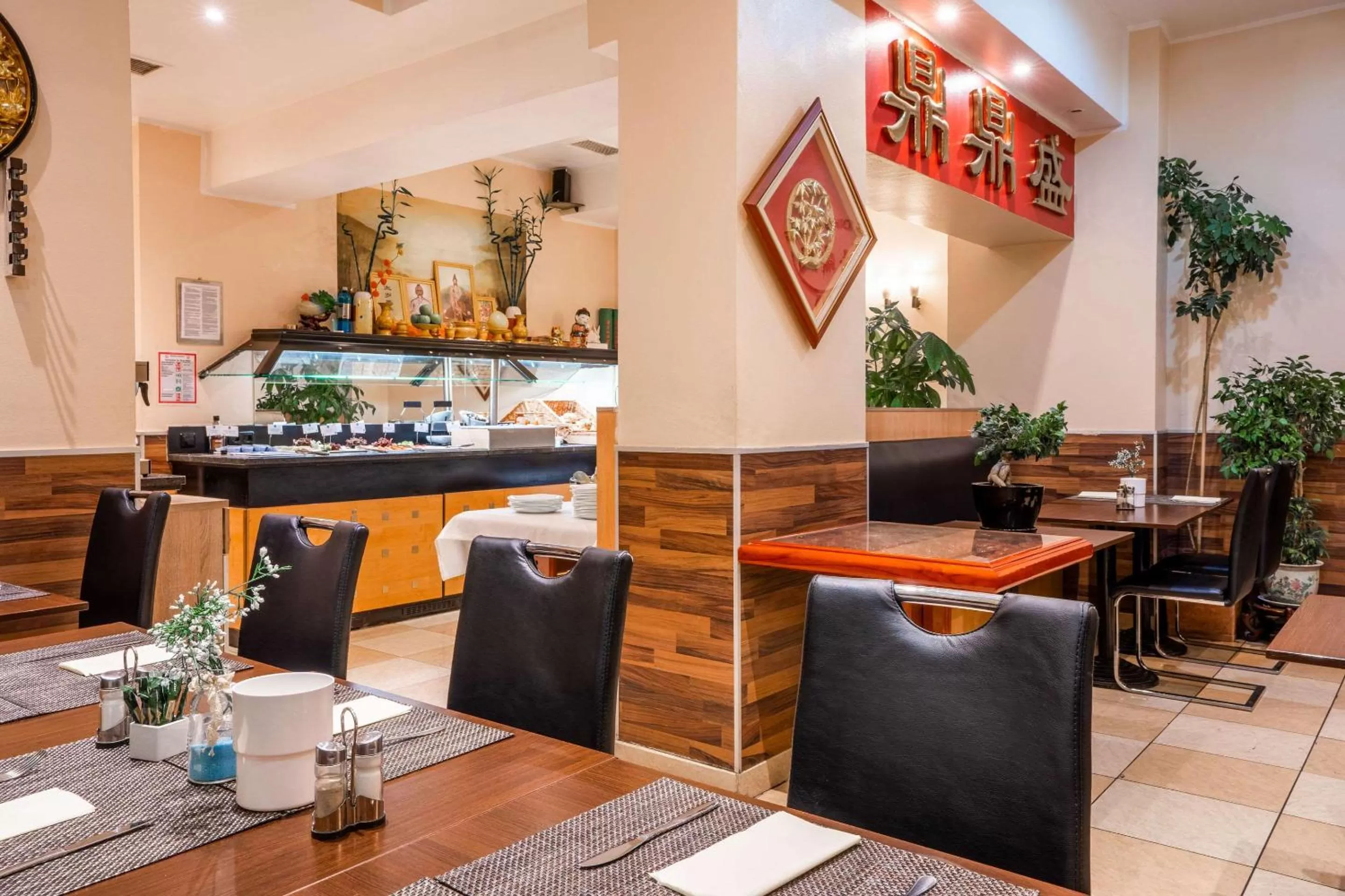 Restaurant/places to eat in Comfort Hotel Frankfurt Central Station