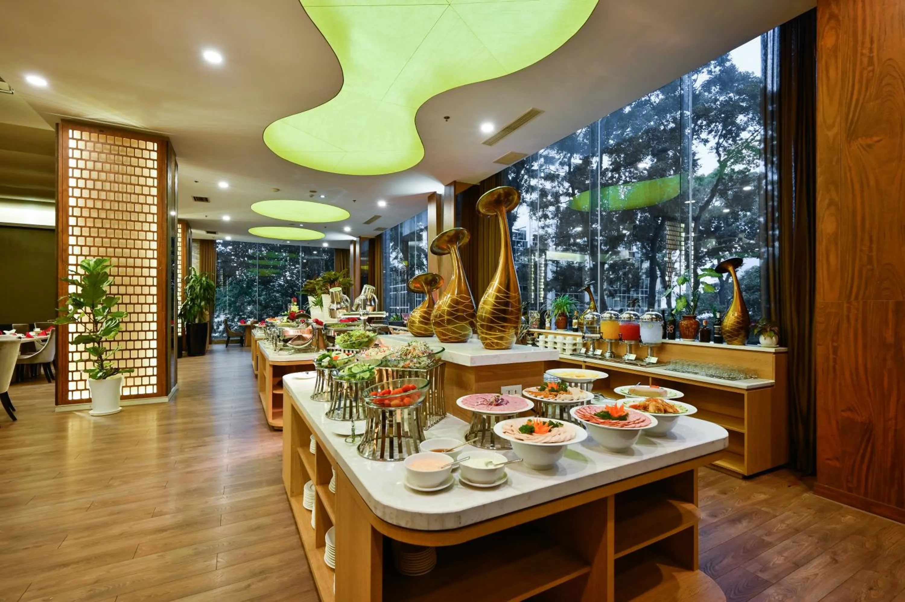 Restaurant/places to eat in Muong Thanh Grand Saigon Centre Hotel