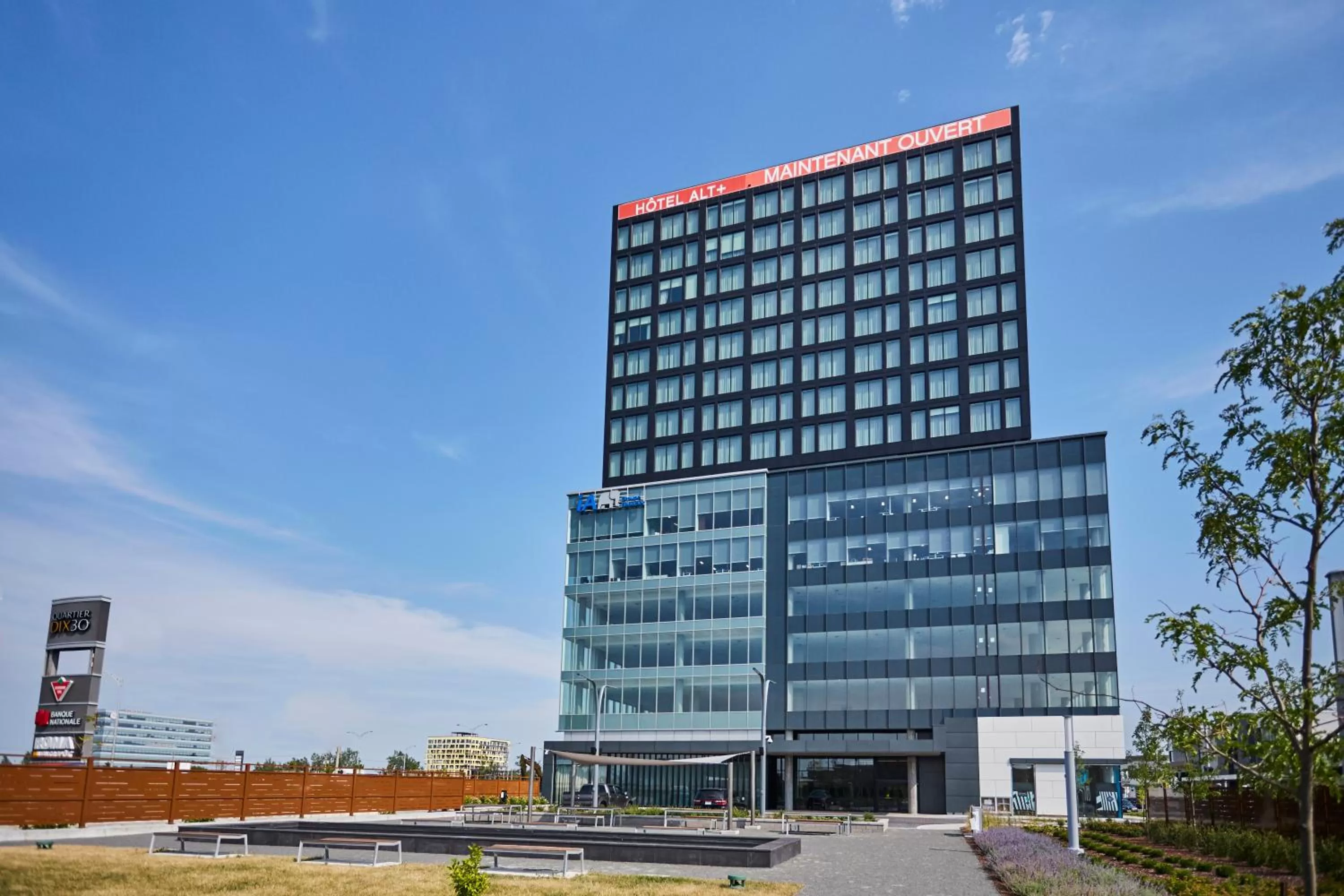 Property building in Hôtel Escad Quartier DIX30