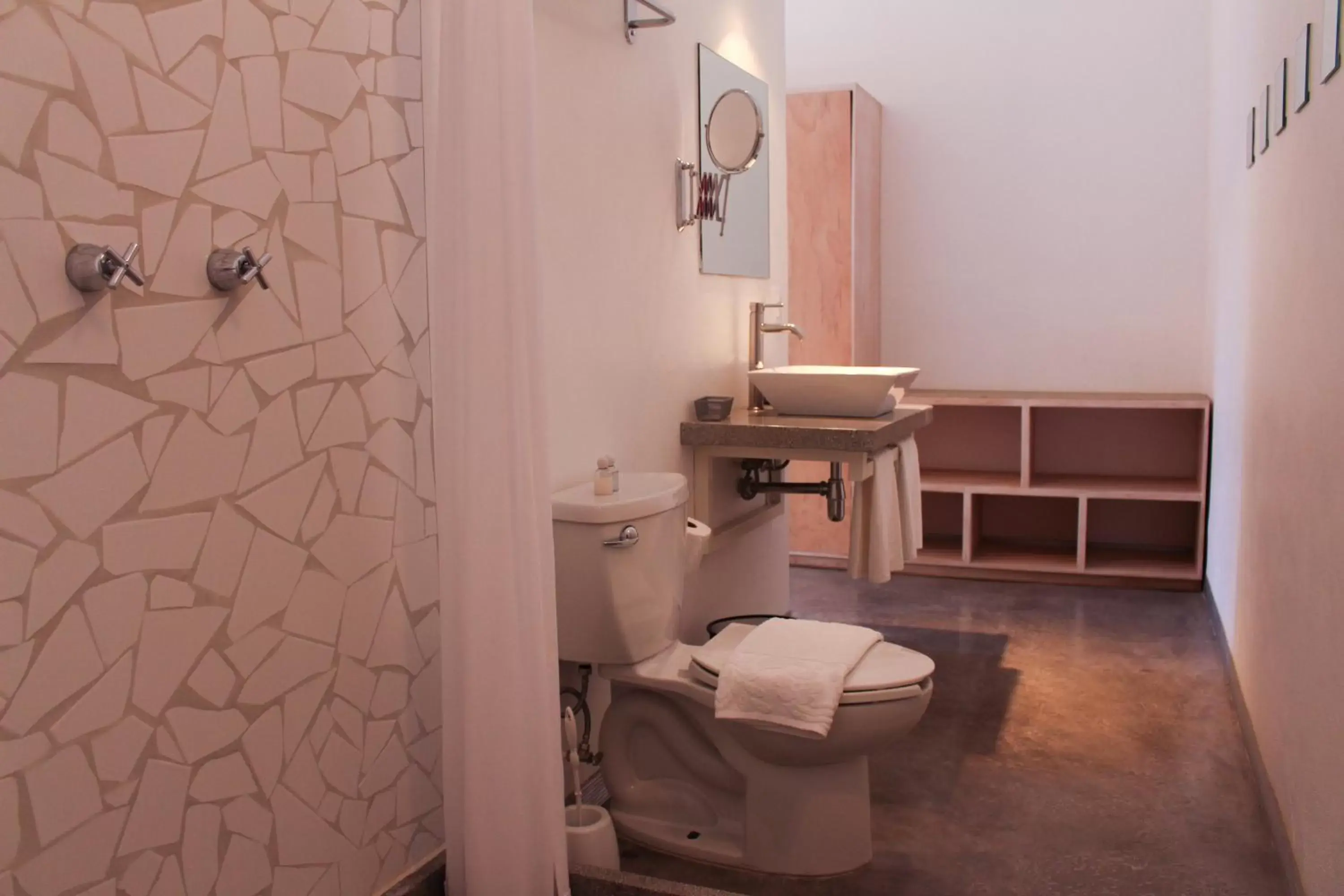 Bathroom in Hotel Cosijo - San Jeronimo Tlacochahuaya