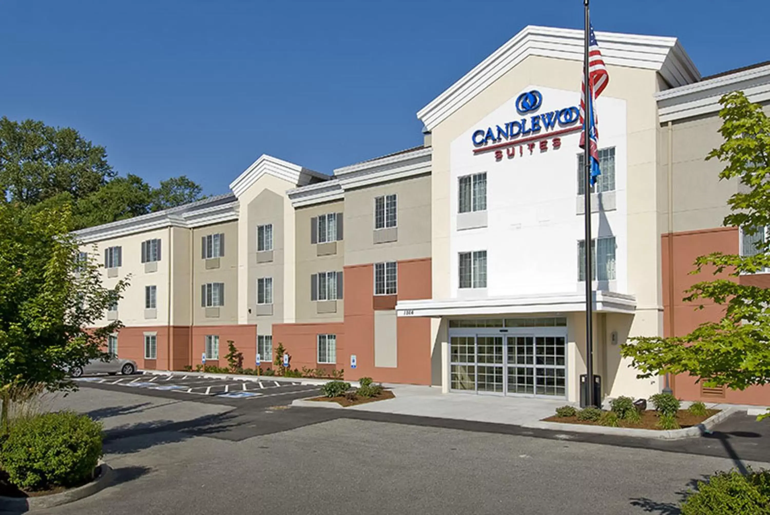 Property building in Candlewood Suites Burlington by IHG Property building in Candlewood Suites Burlington by IHG