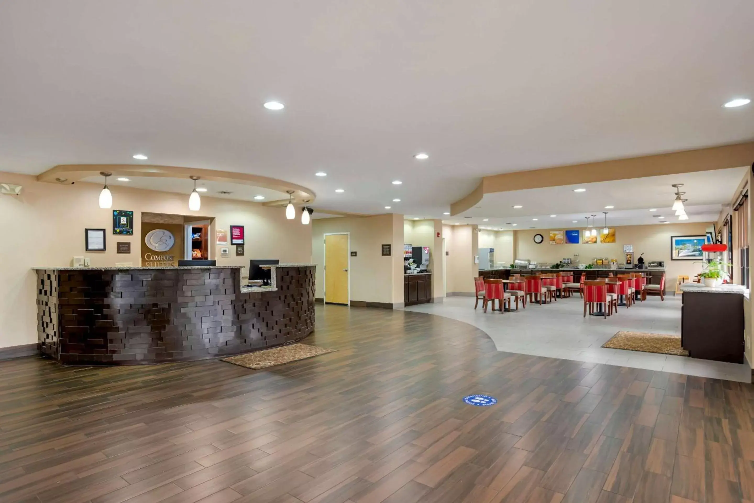 Lobby or reception in Comfort Suites Fultondale I-65 near I-22