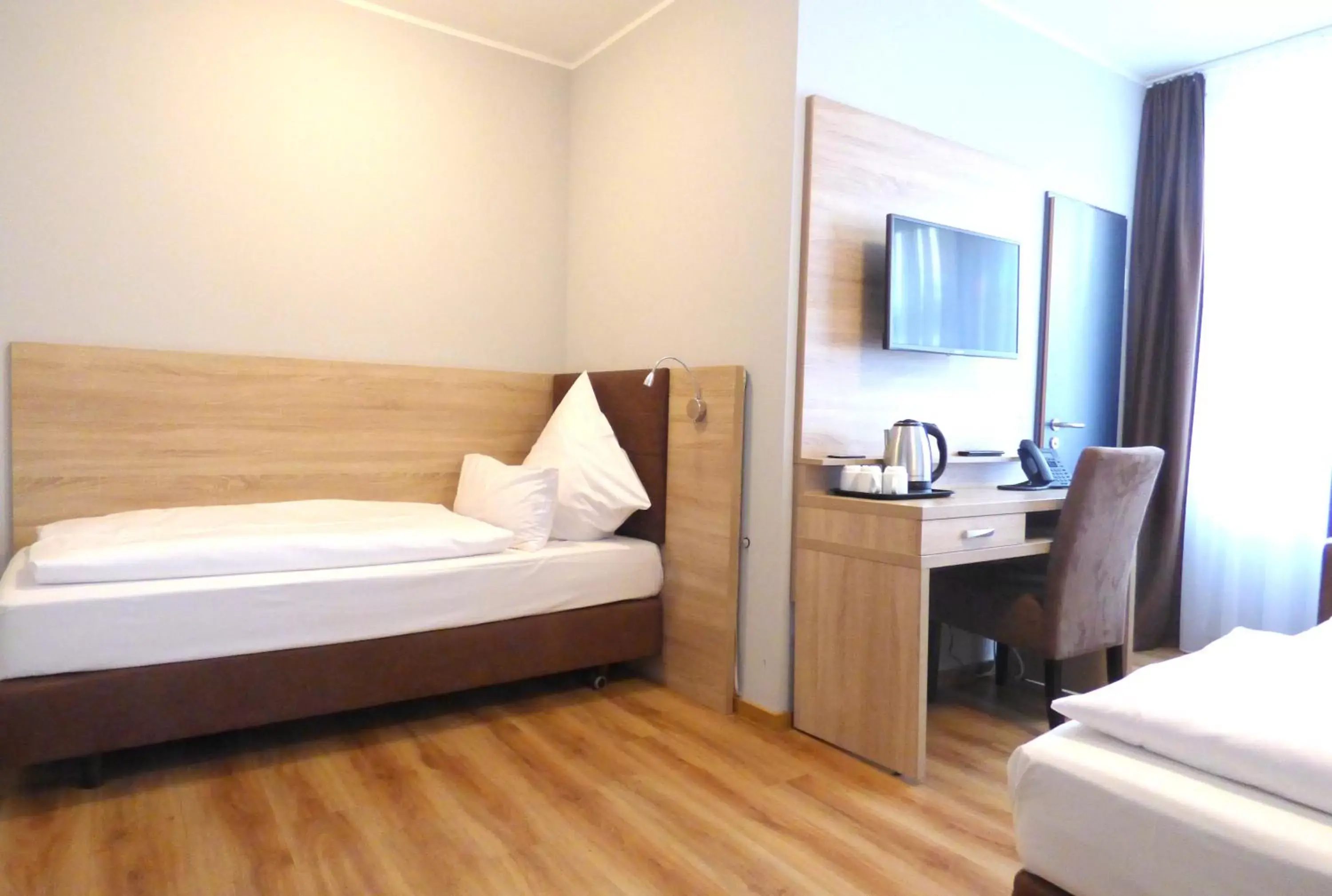 Bedroom, Bed in Minx – CityHotels