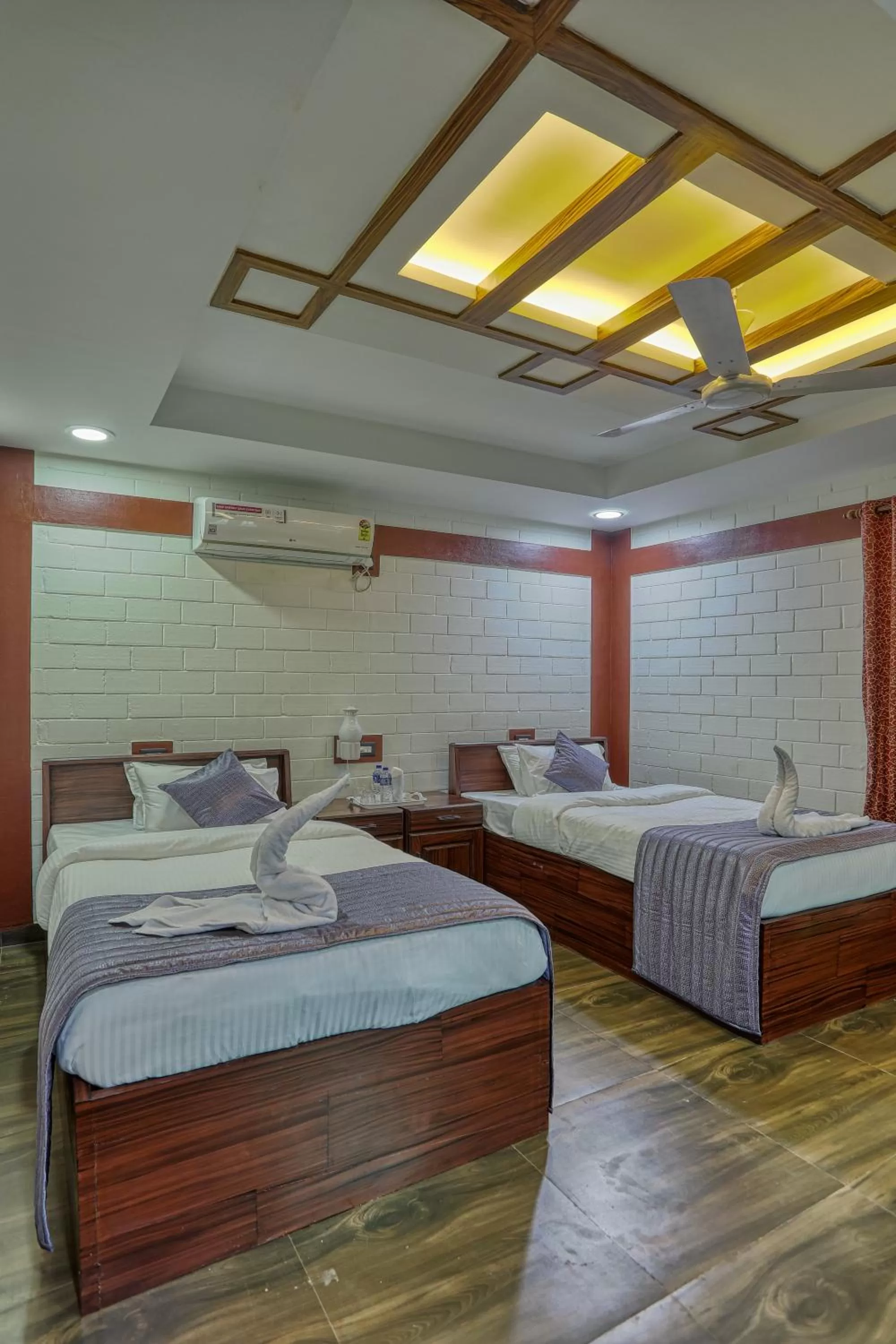 Bed in LEISURE VALLEY BEACH RESORT