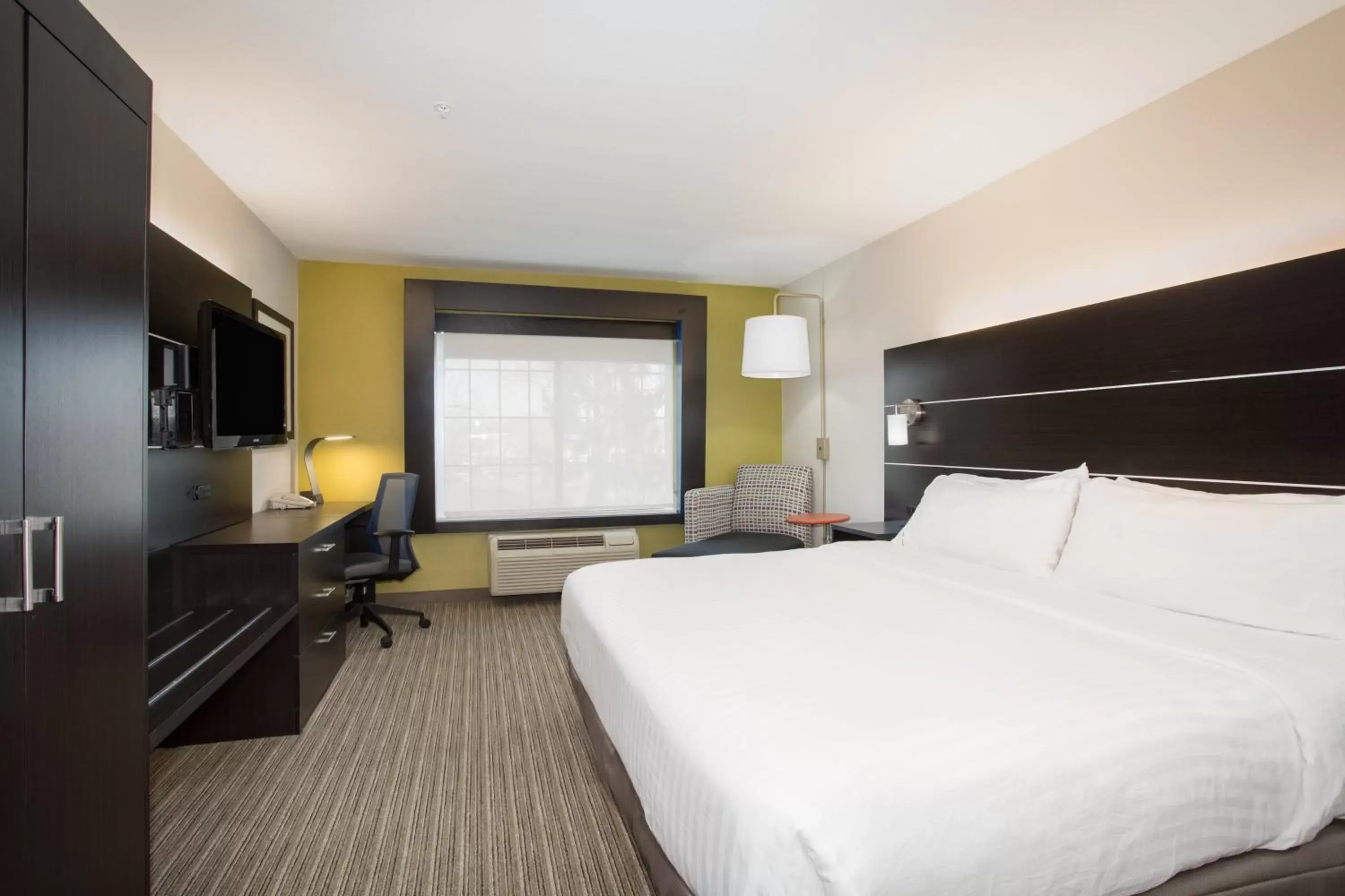 Photo of the whole room, Bed in Holiday Inn Express Hotel & Suites Fort Collins, an IHG Hotel