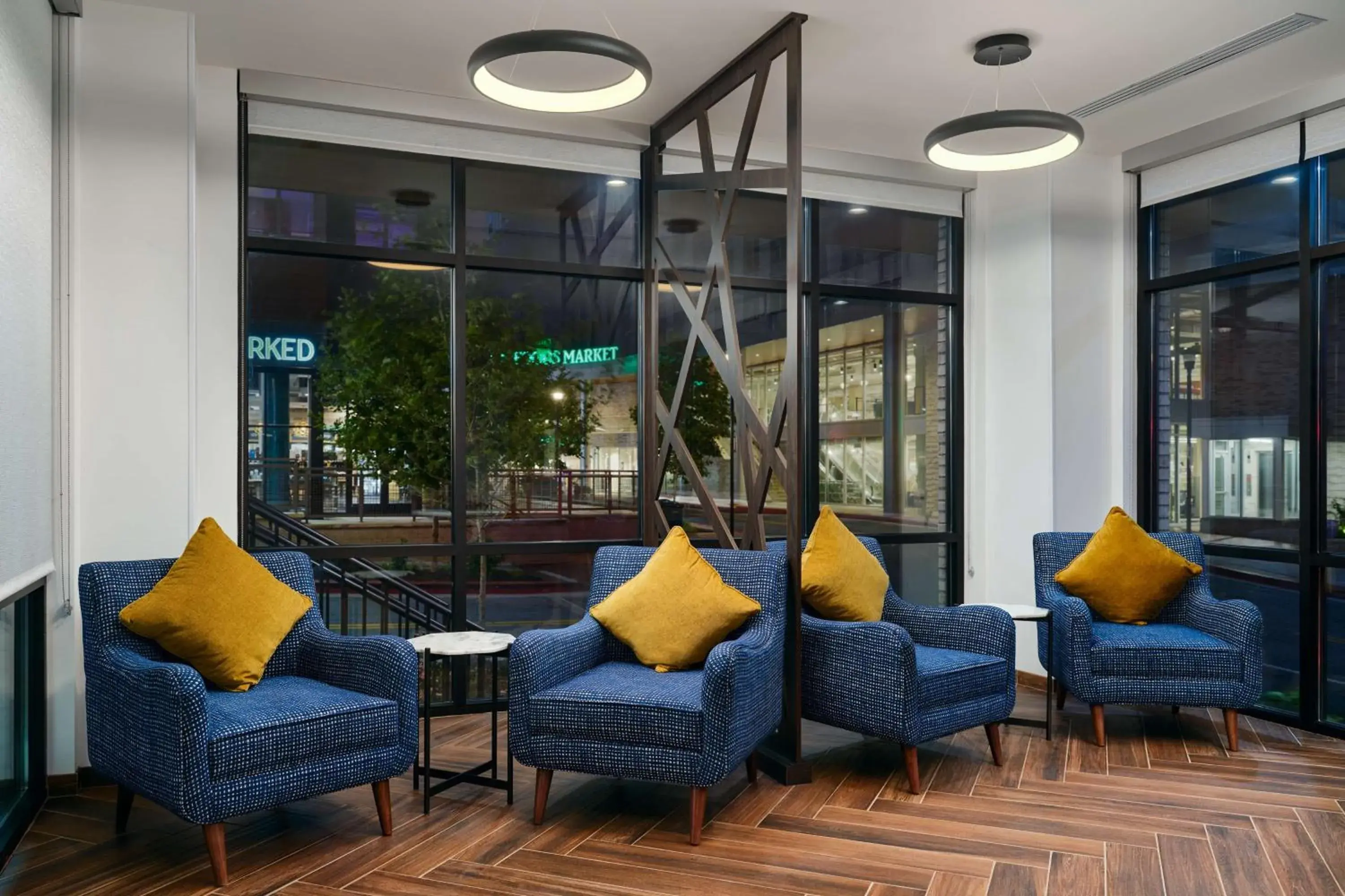 Lobby or reception, Seating Area in Hampton Inn Towson Downtown