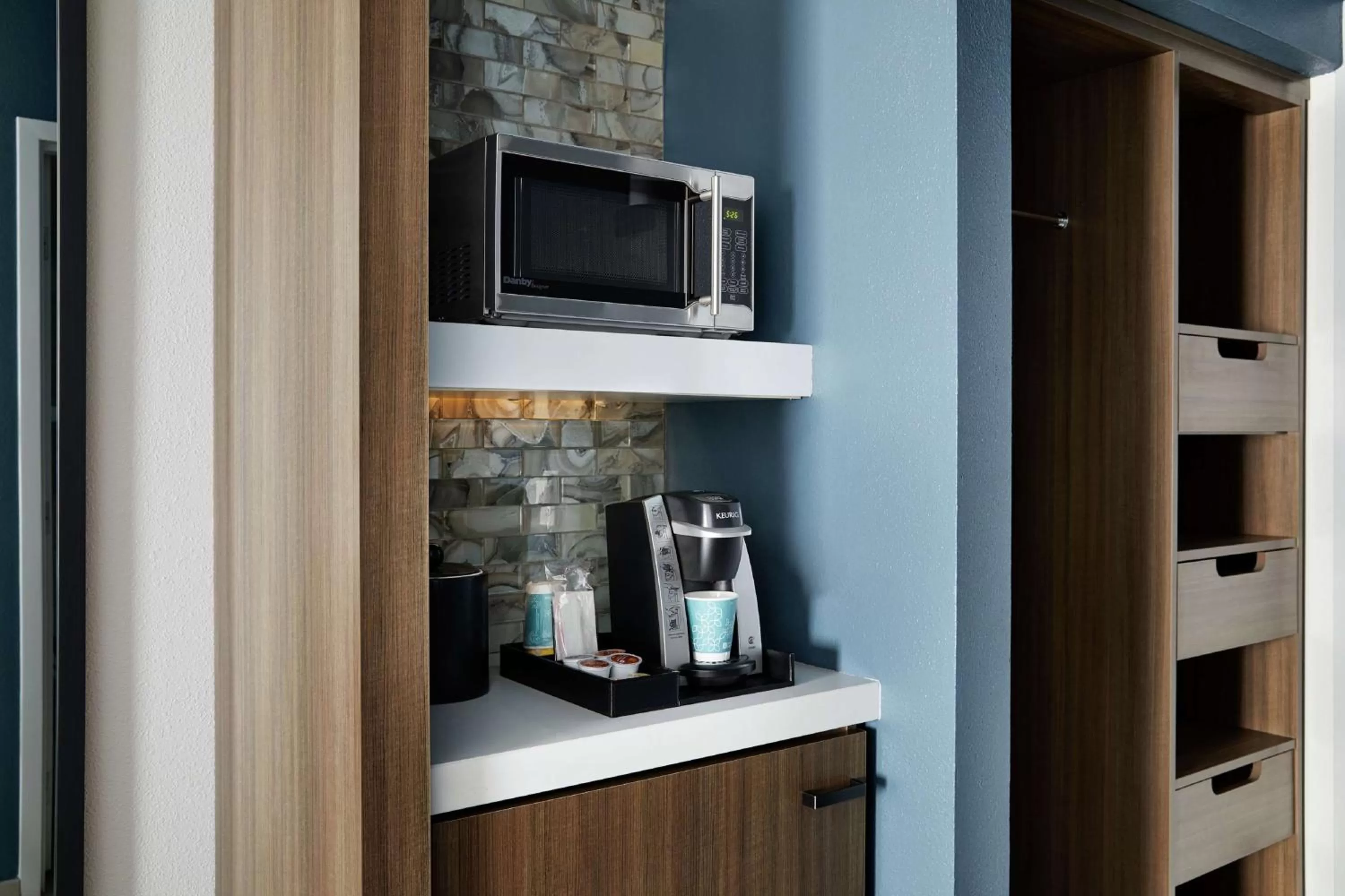 Bedroom in Hilton Garden Inn Champaign/ Urbana