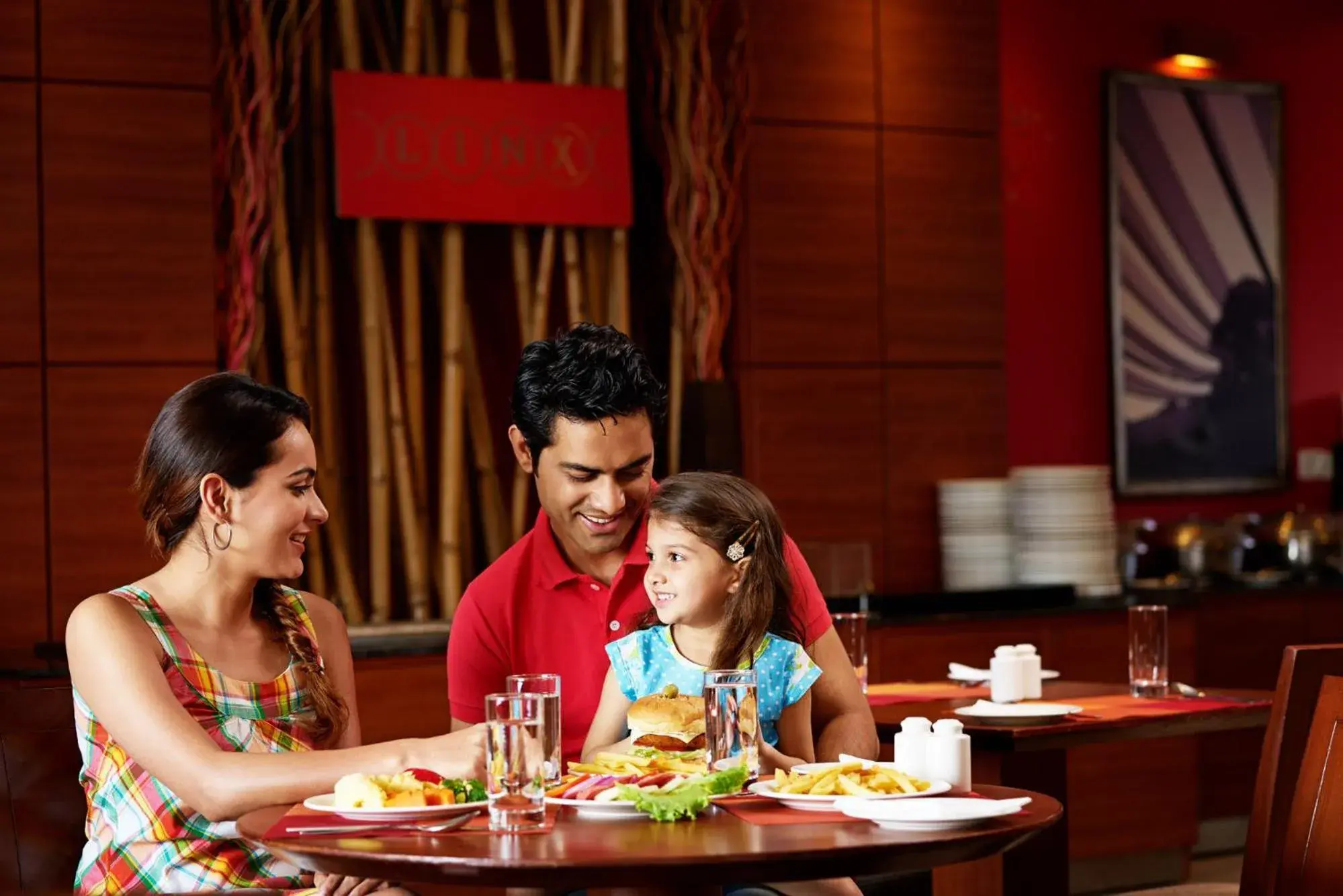 Restaurant/places to eat in Caspia Hotel New Delhi