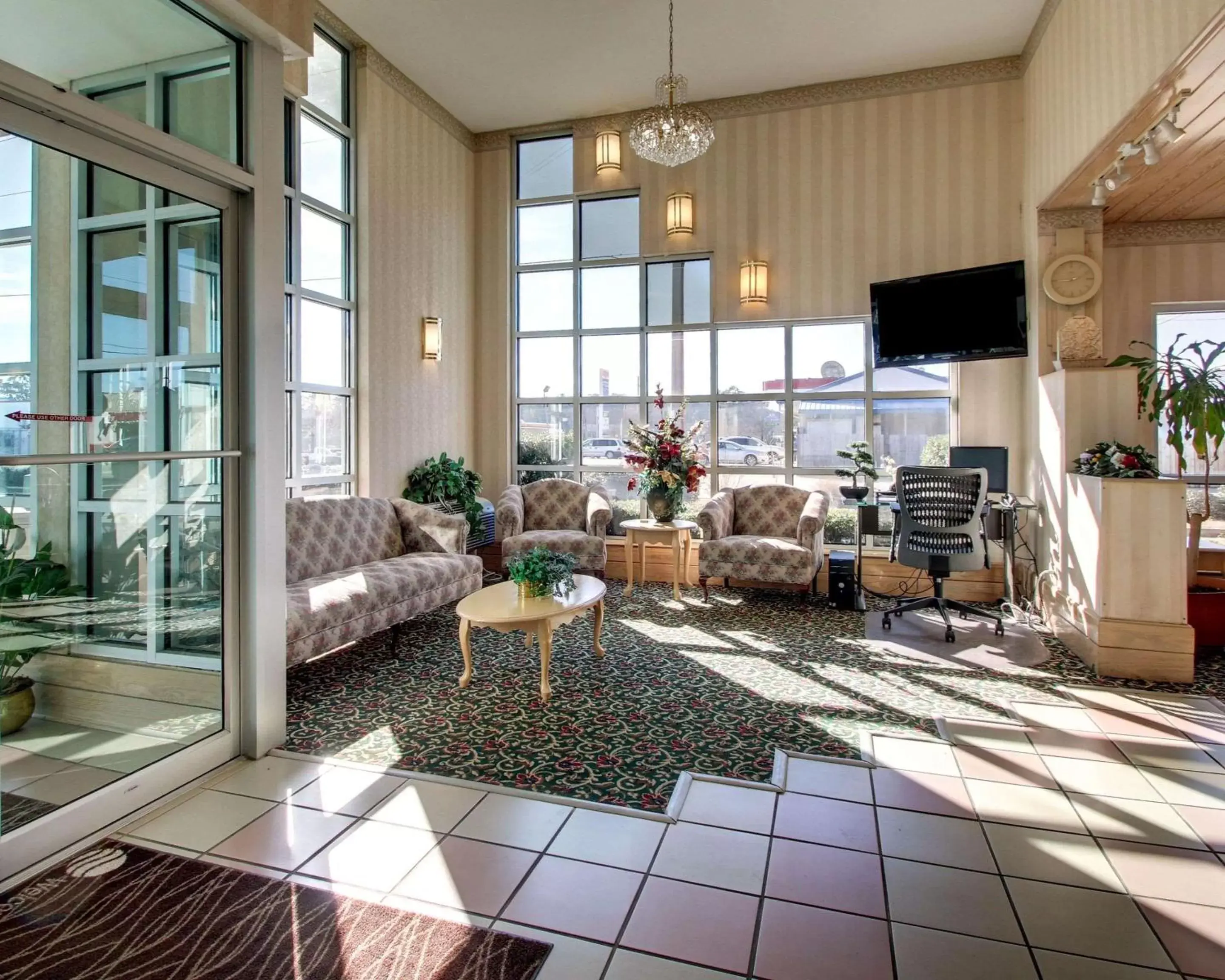 Lobby or reception, Seating Area in Quality Inn Brookhaven