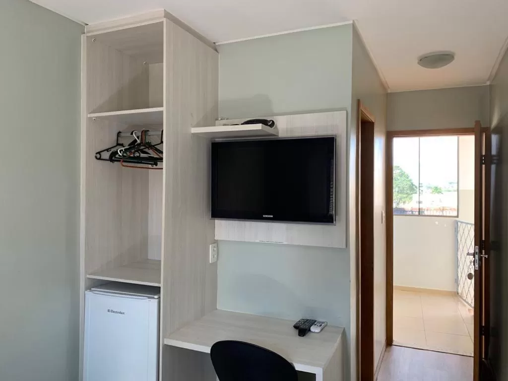 TV and multimedia in Hotel Central de Anápolis