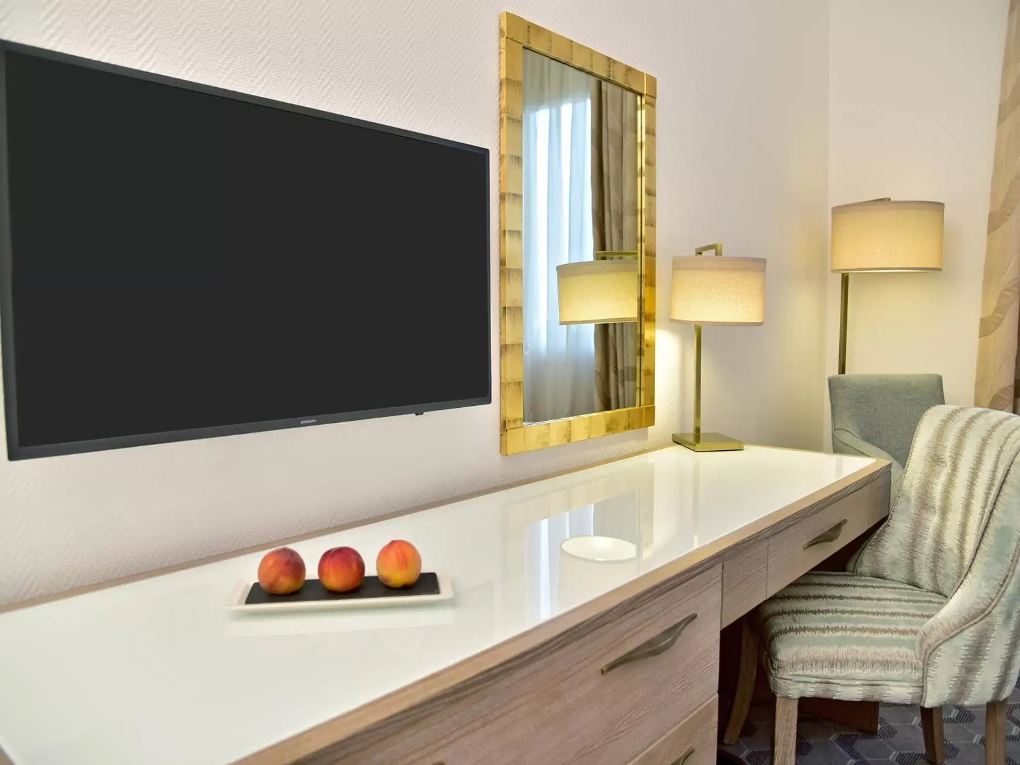 TV and multimedia, Bathroom in Gefinor Rotana – Beirut