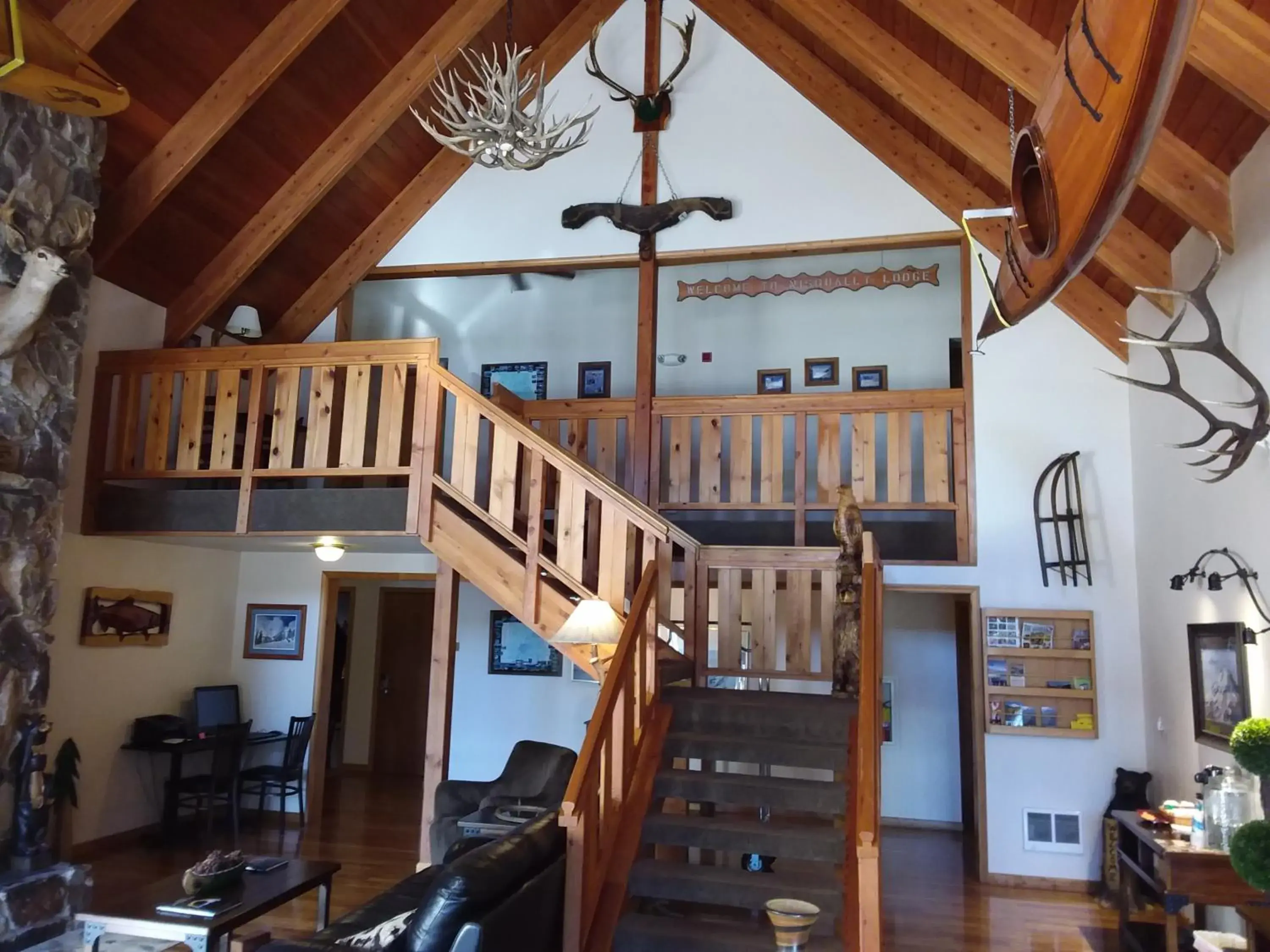 Lobby or reception in Nisqually Lodge