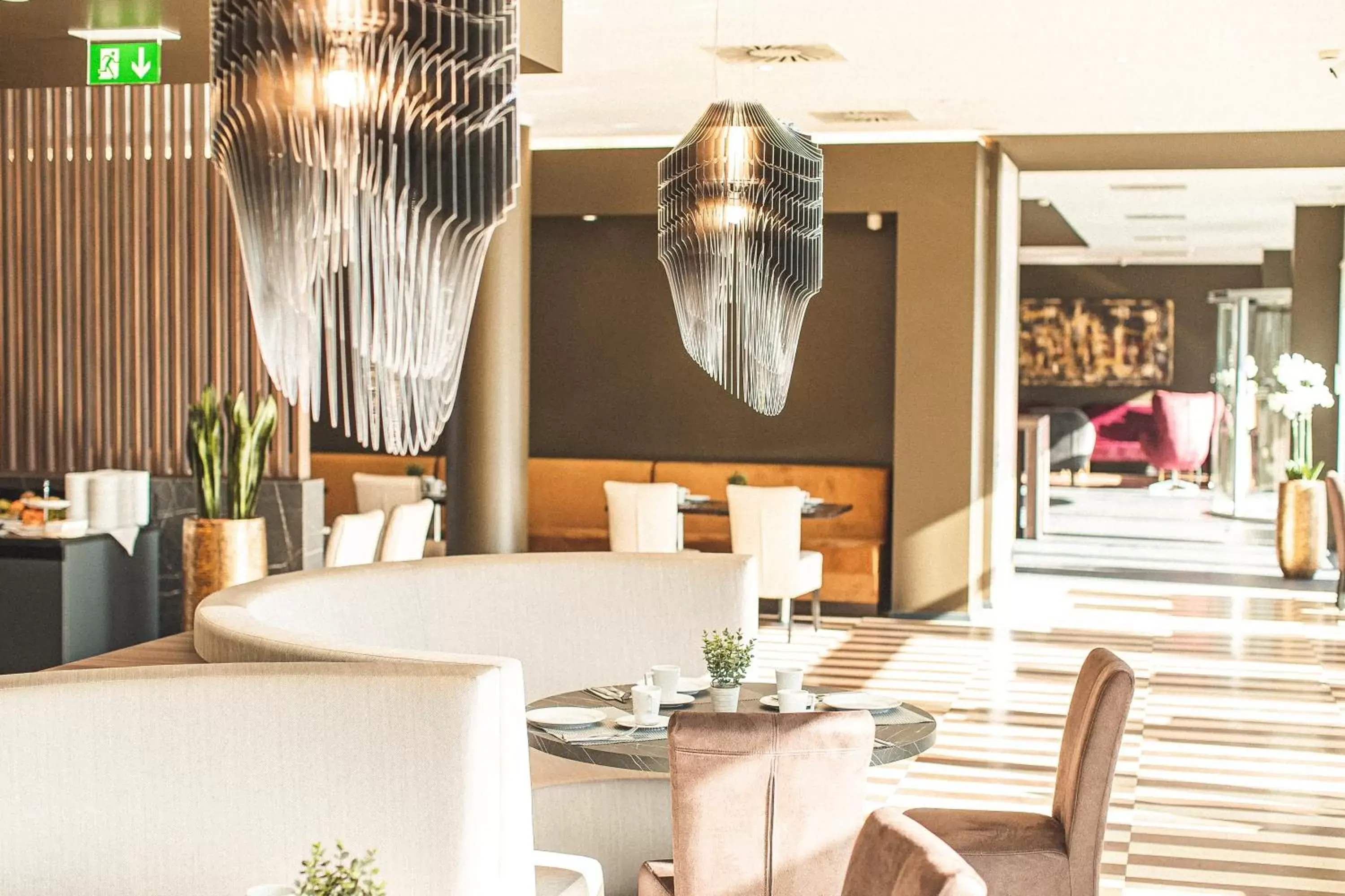 Restaurant/places to eat in PLAZA Premium Karlsruhe Restaurant/places to eat in PLAZA Premium Karlsruhe