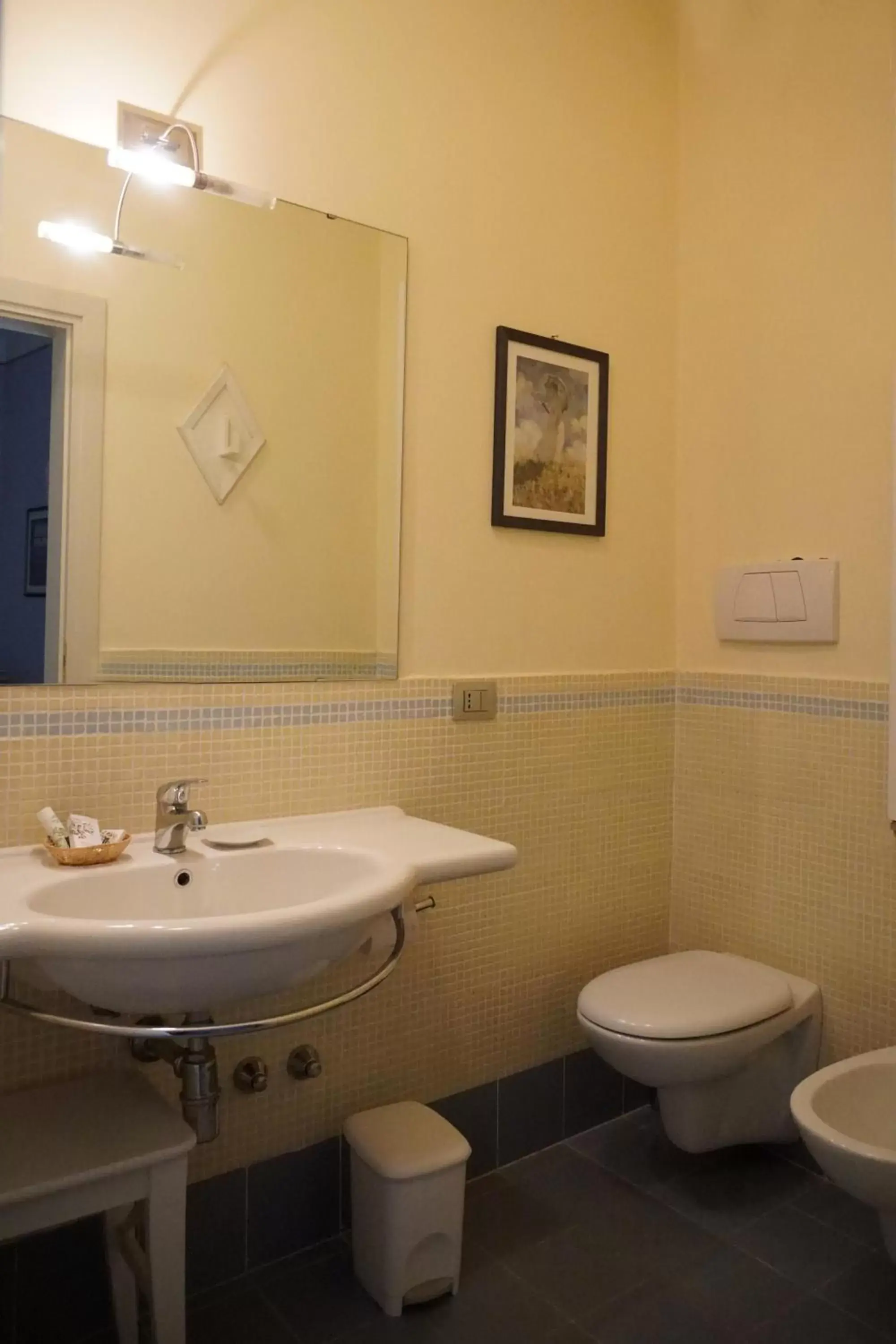 Toilet, Bathroom in Il Borgo del Fattore B&B
