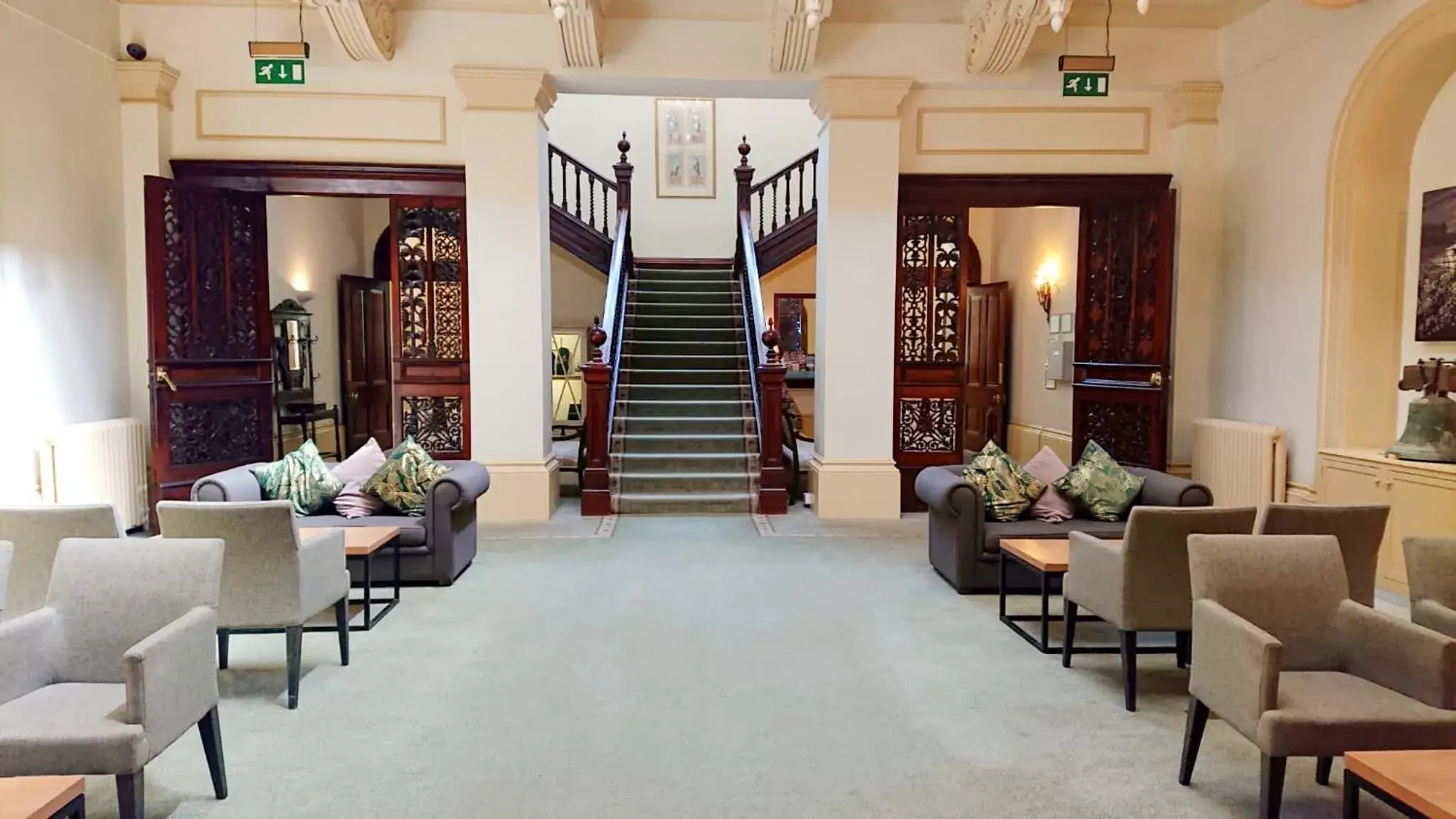 Lobby or reception in Wyndham Trenython Manor
