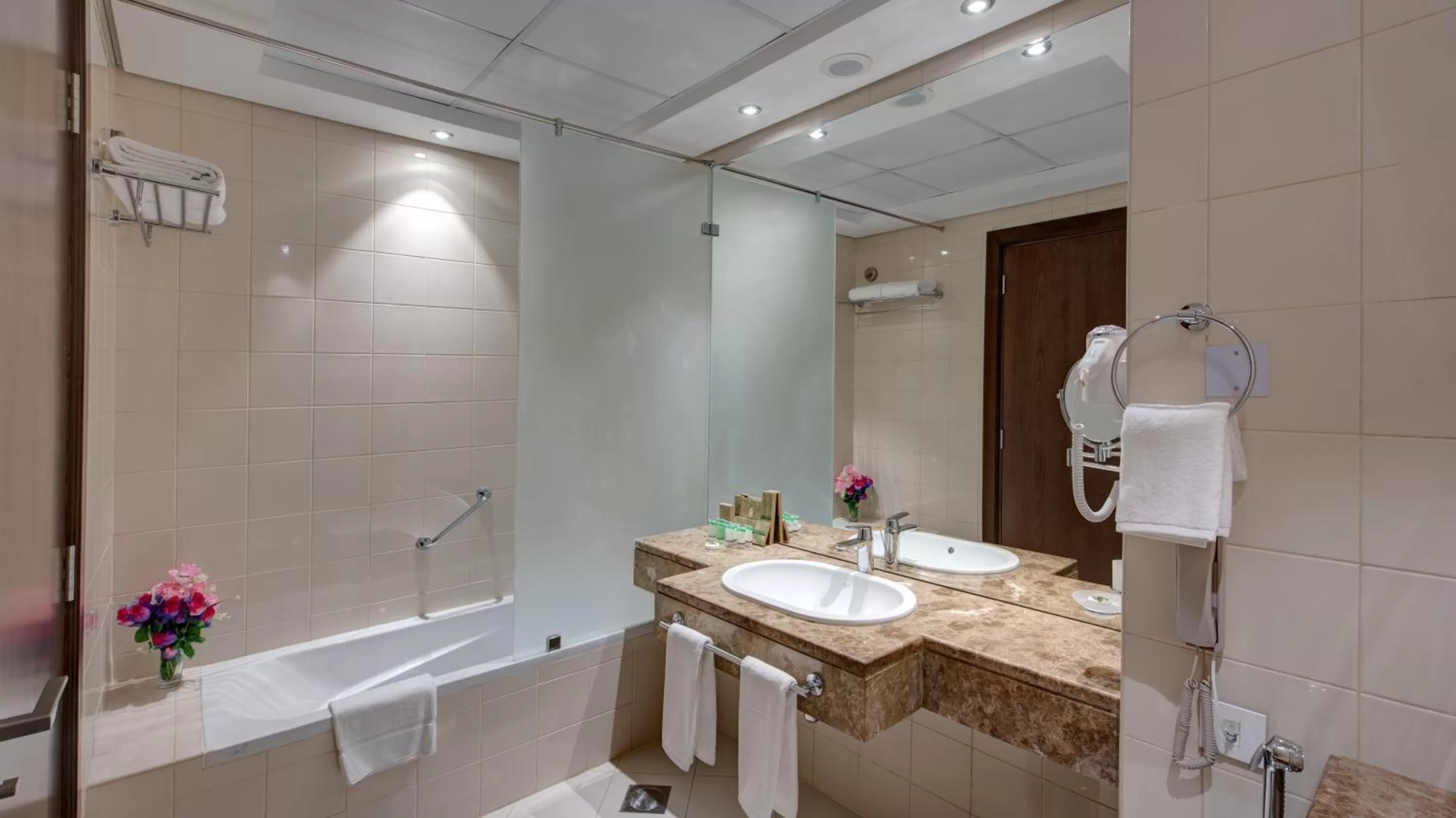 Shower in Center Hotel Sharjah