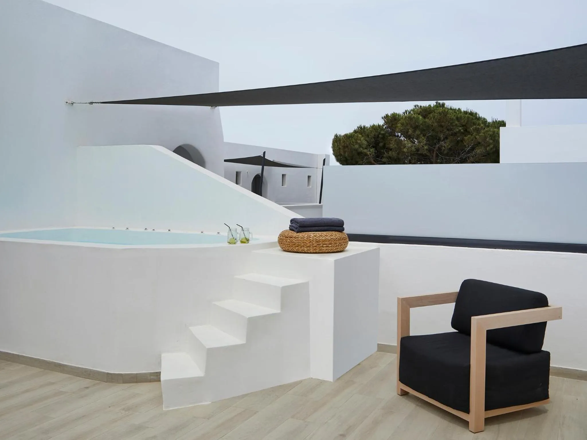 Hot Tub in Kalisti Hotel & Suites