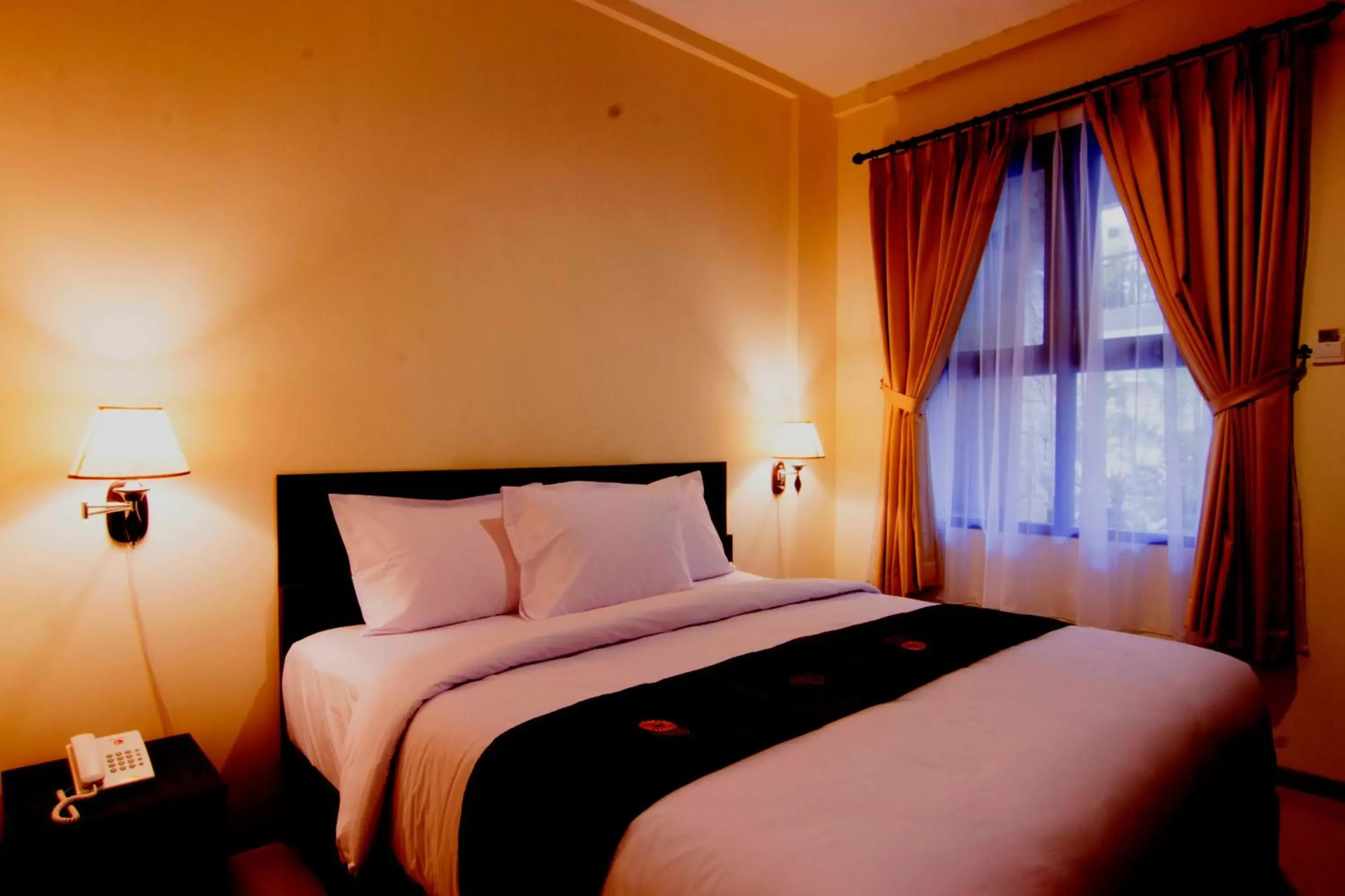 Superior Double or Twin Room with Free One Way Airport Transfer in Manggar Indonesia Hotel