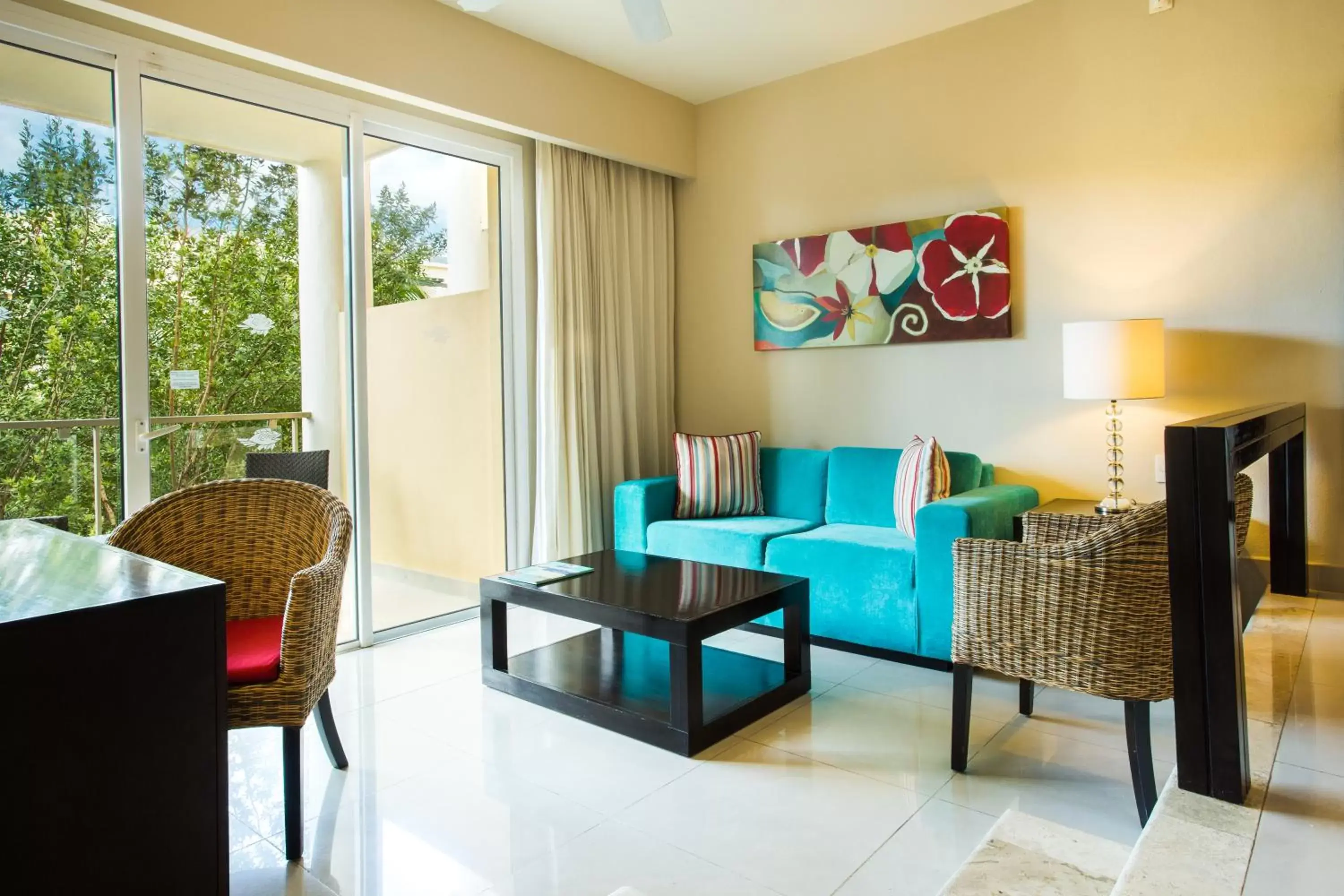 Living room, Seating Area in Dreams Jade Resort & Spa - All Inclusive