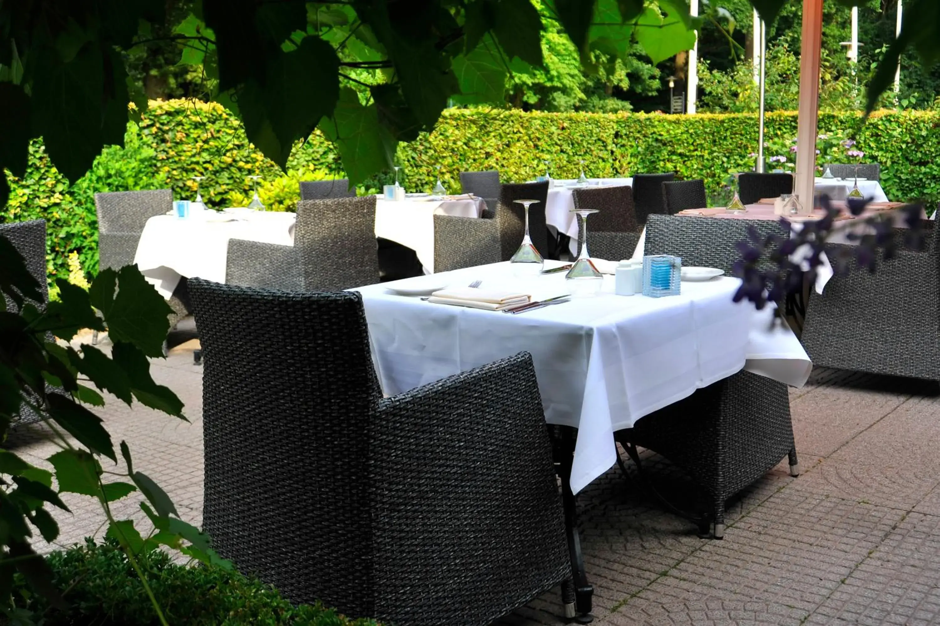 Balcony/Terrace, Restaurant/Places to Eat in Golden Tulip Tjaarda Oranjewoud - Heerenveen