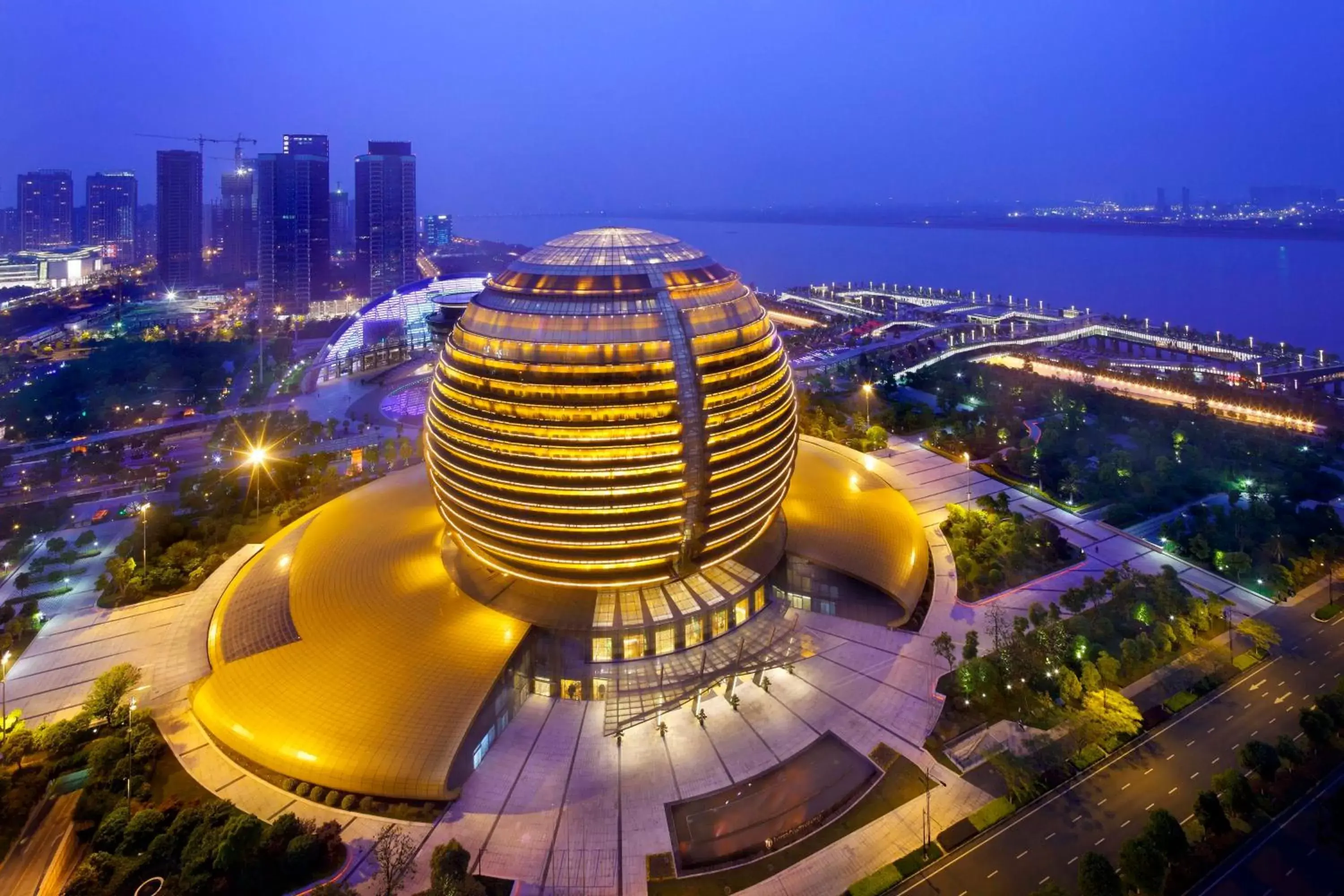 Property building in InterContinental Hangzhou, an IHG Hotel