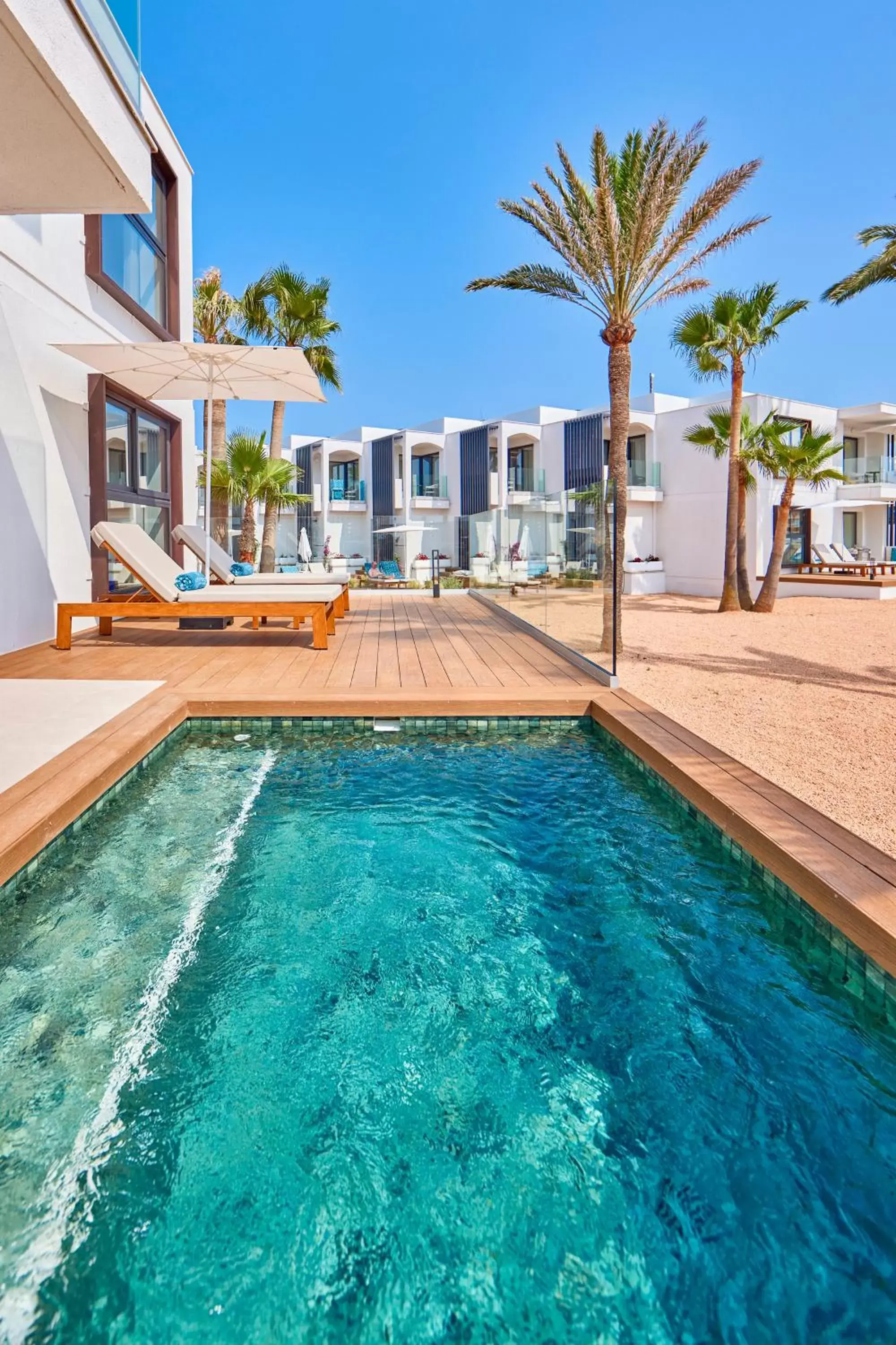 Swimming pool in Universal Grand León & Spa Swimming pool in Universal Grand León & Spa