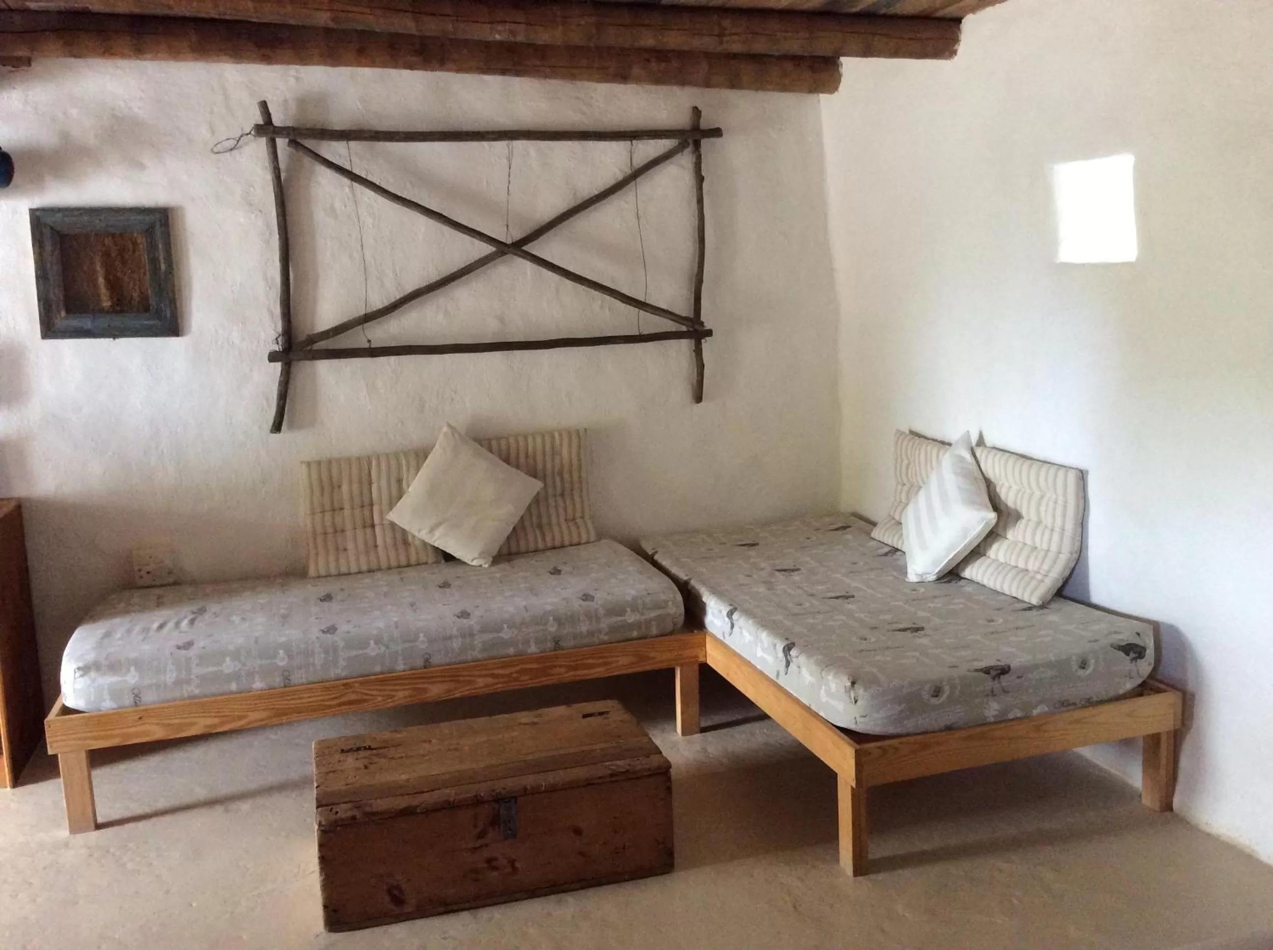 Seating area in Brakdakkie Guest Cottages