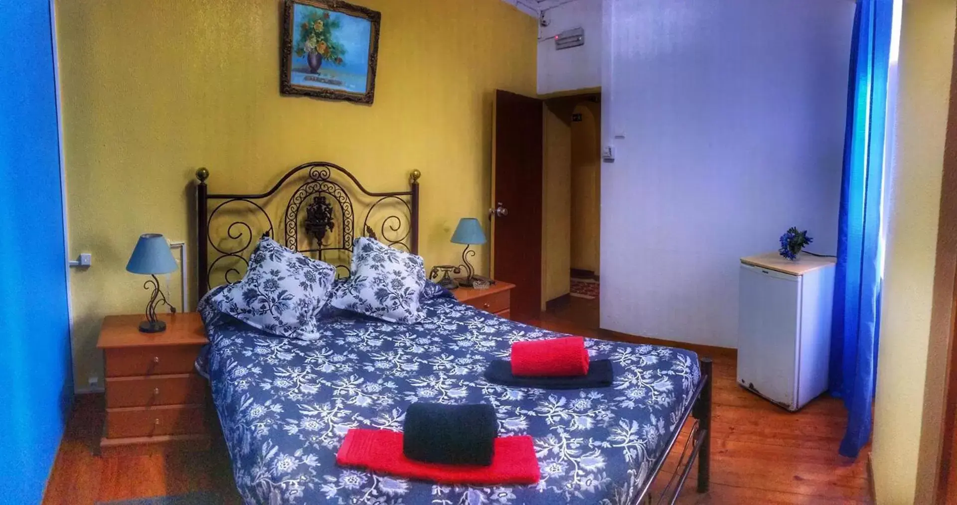 Bedroom, Bed in Pensao Residencial Flor dos Cavaleiros