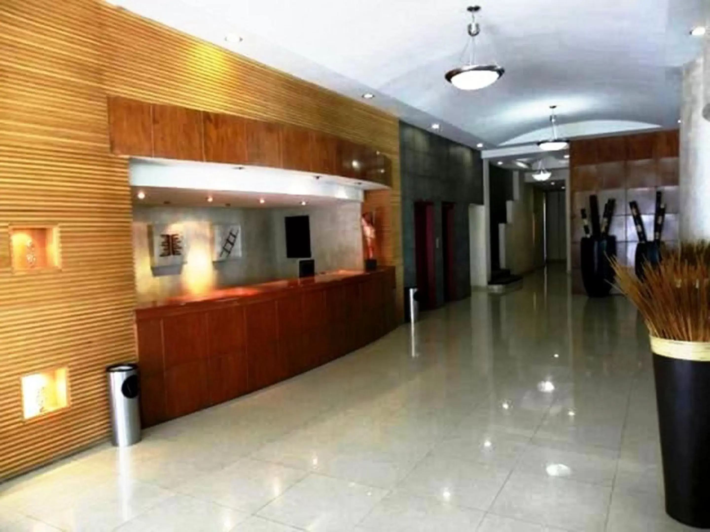 Lobby or reception in Hotel San Francisco Irapuato Business Class Lobby or reception in Hotel San Francisco Irapuato Business Class