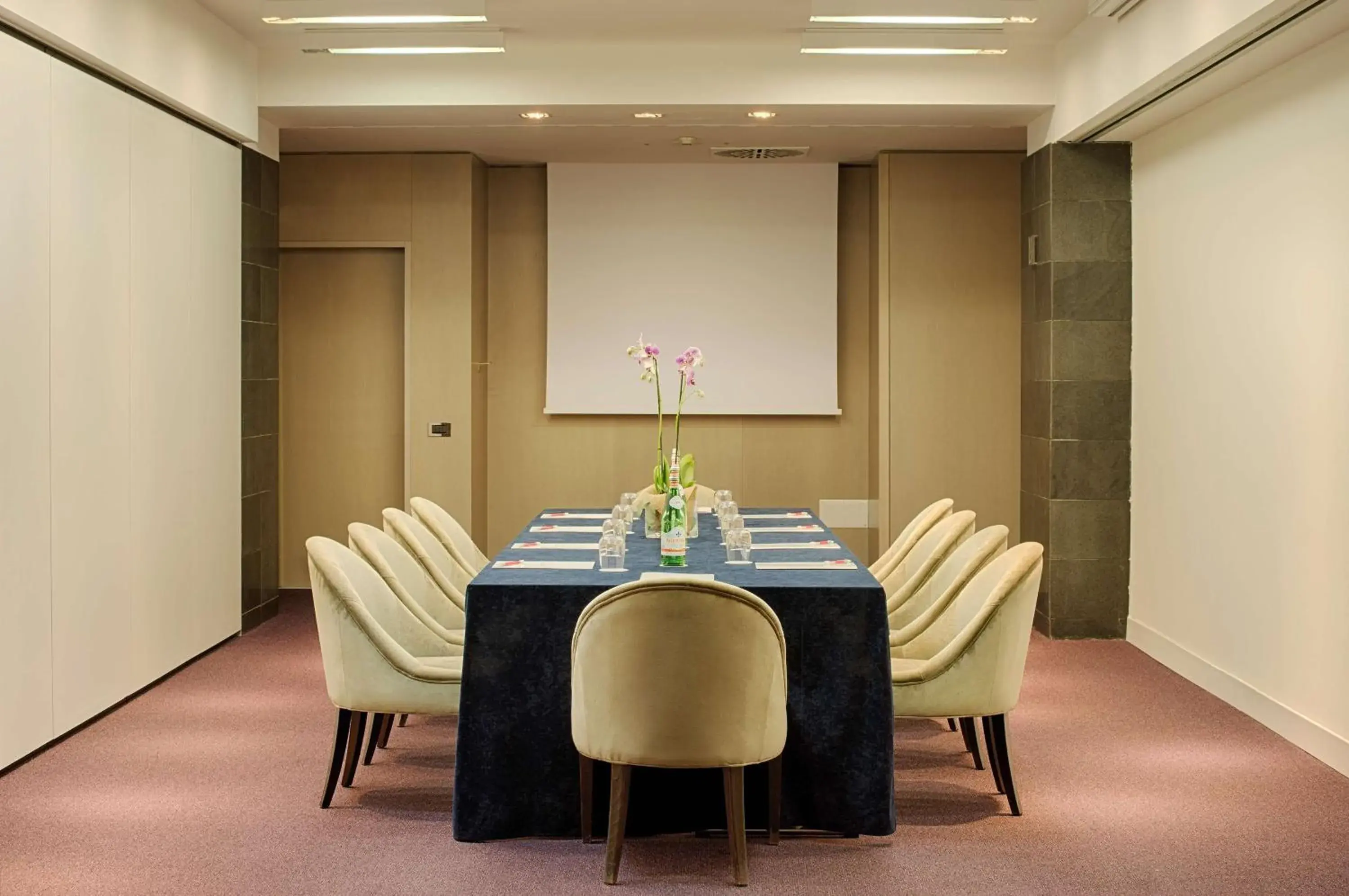 Meeting/conference room in NH Collection Taormina