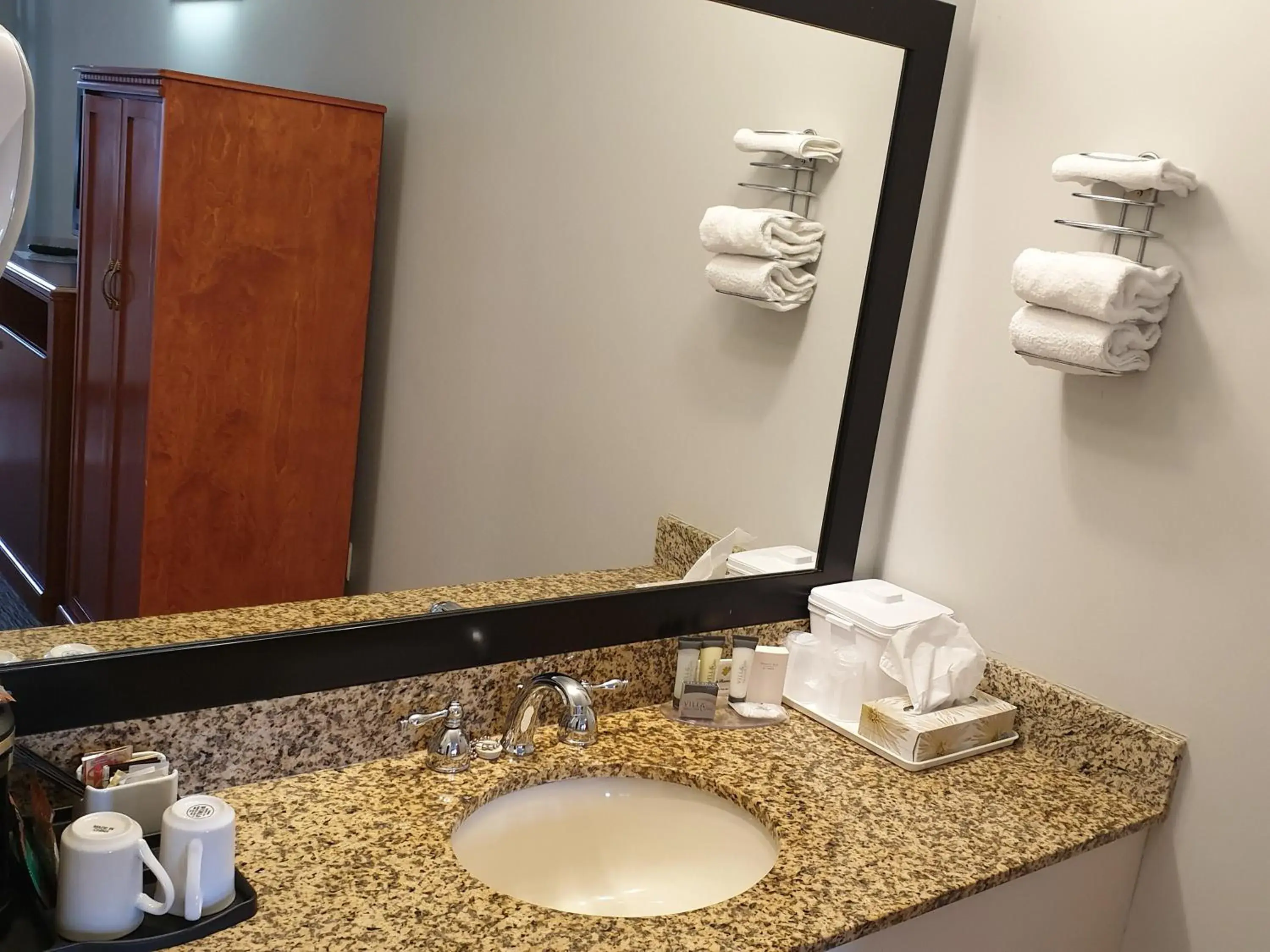 Bathroom in Riverland Inn & Suites