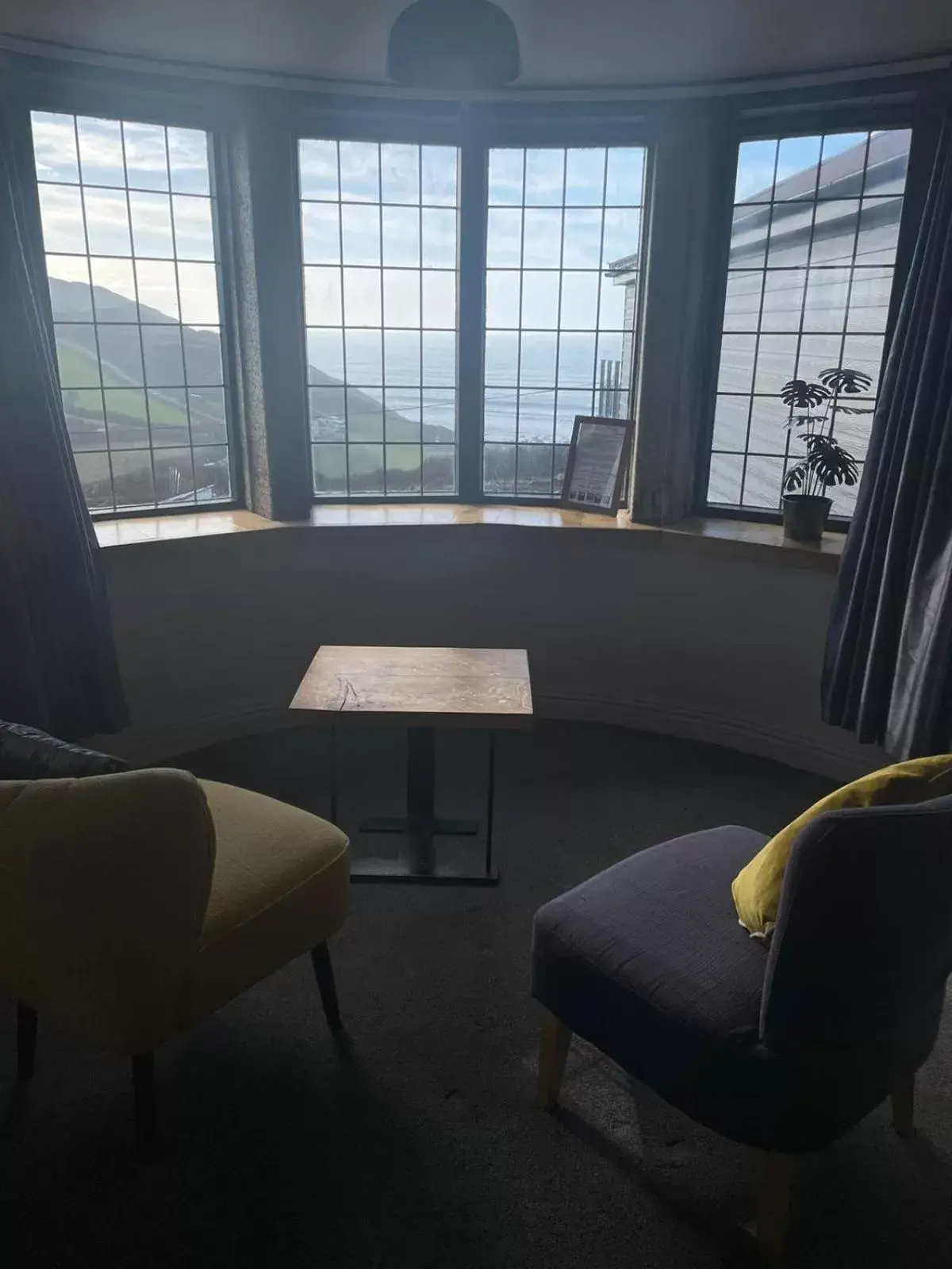 Bedroom, Seating Area in Widemouth Manor