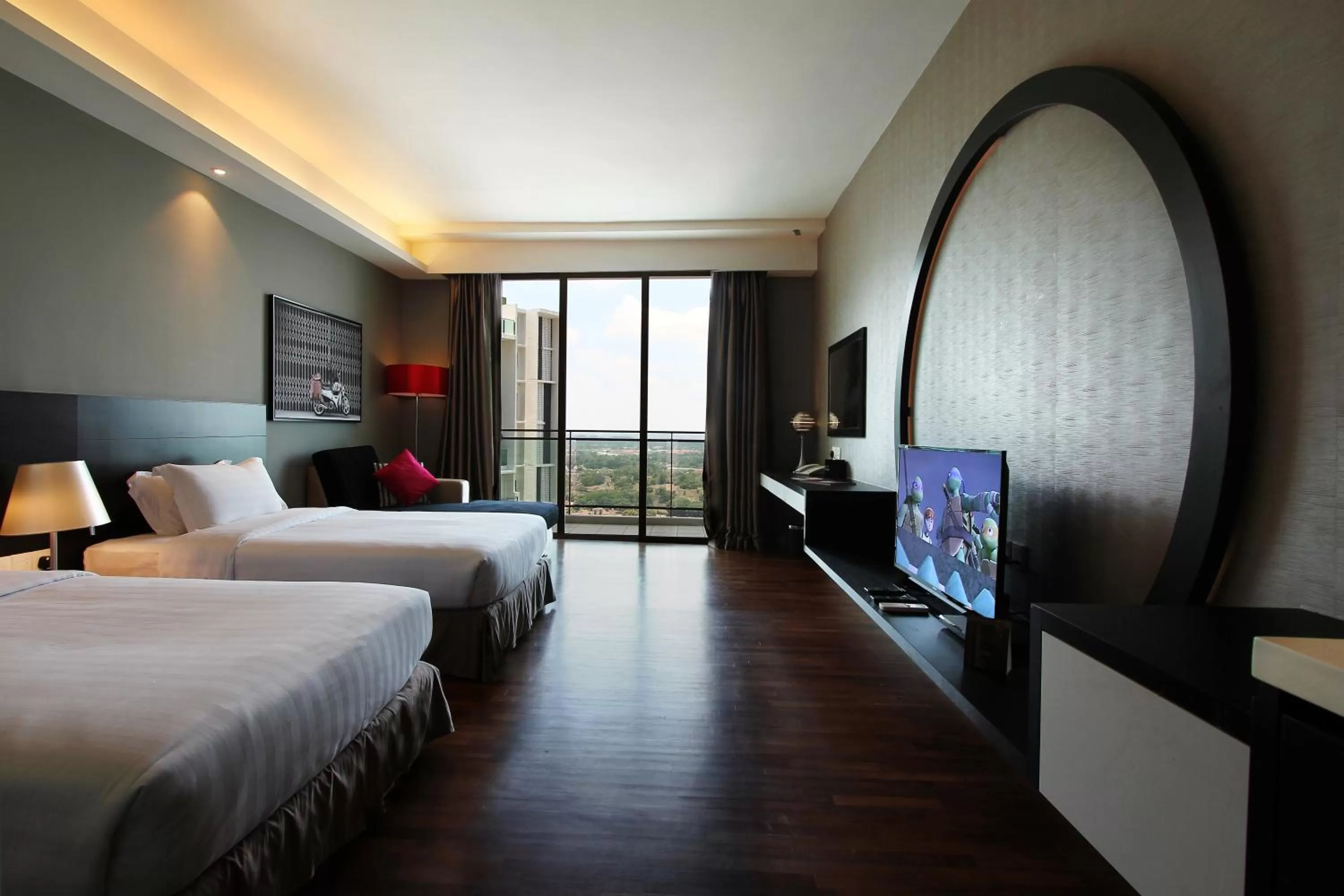 View (from property/room), Bed in The Shore Hotel & Residences