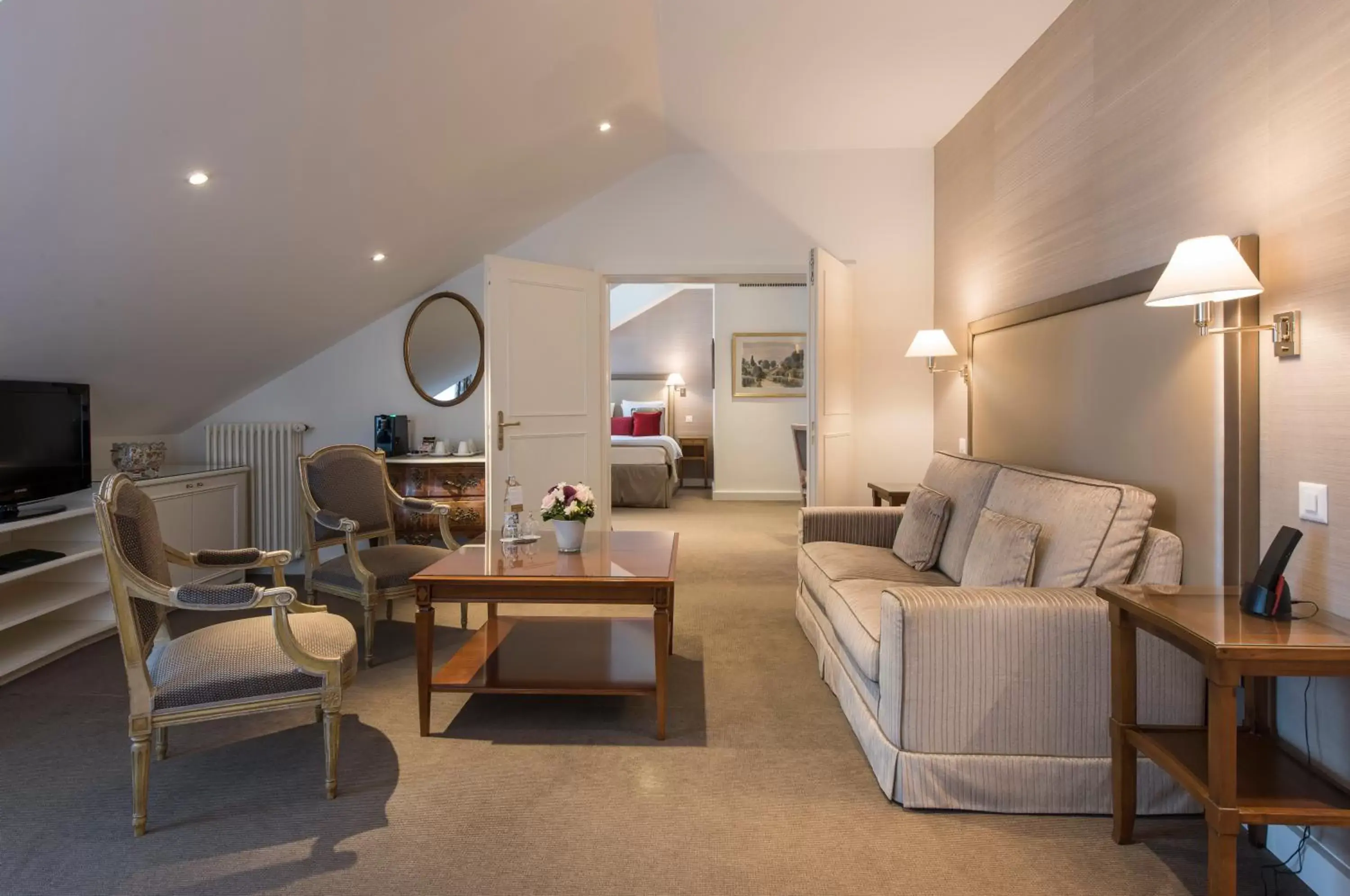 Living room, Seating Area in Hotel Bristol