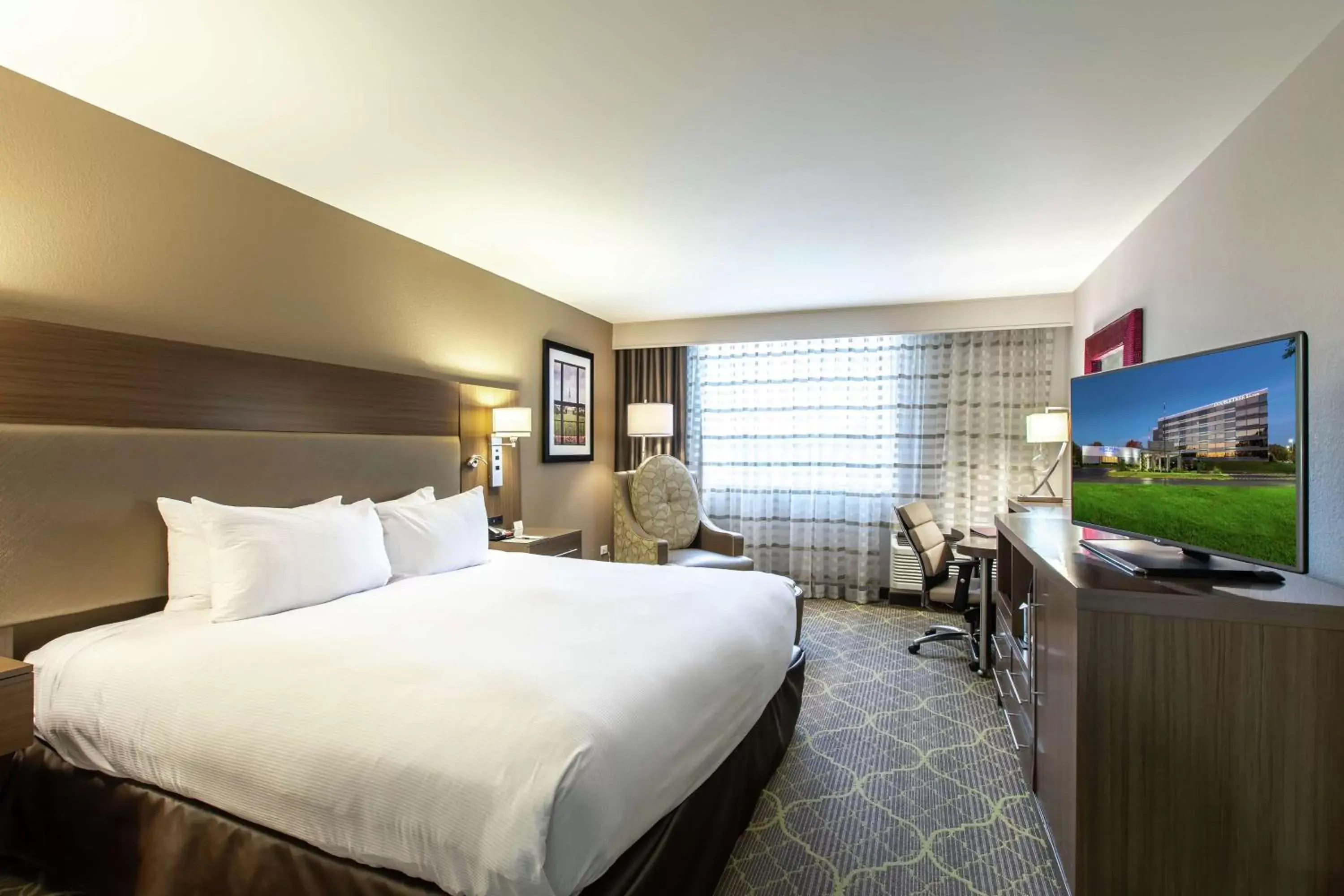 Bed in DoubleTree by Hilton Winston Salem - University, NC