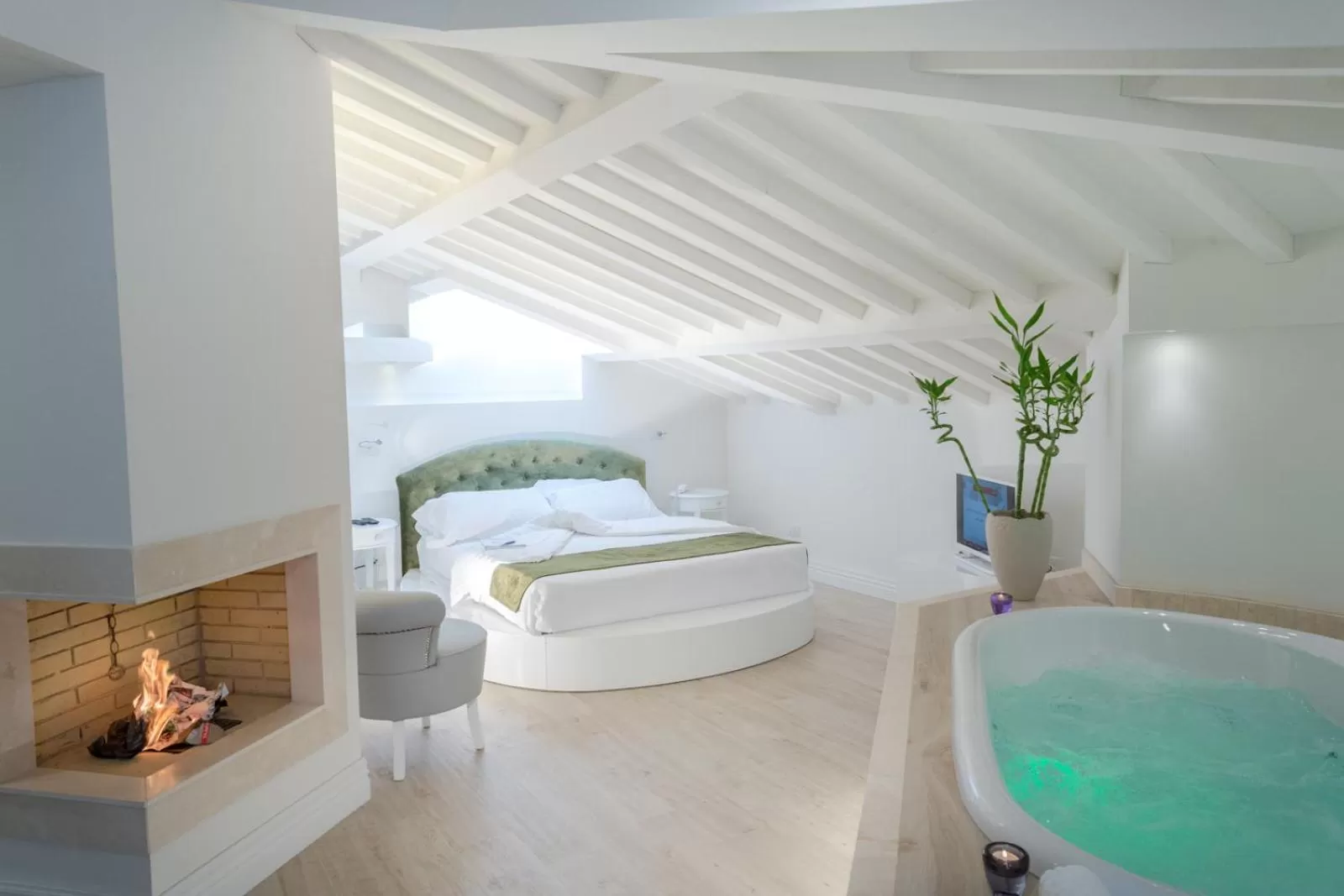 Bedroom in VILLA LIBERTY Boutique Hotel - Borgo Capitano Collection