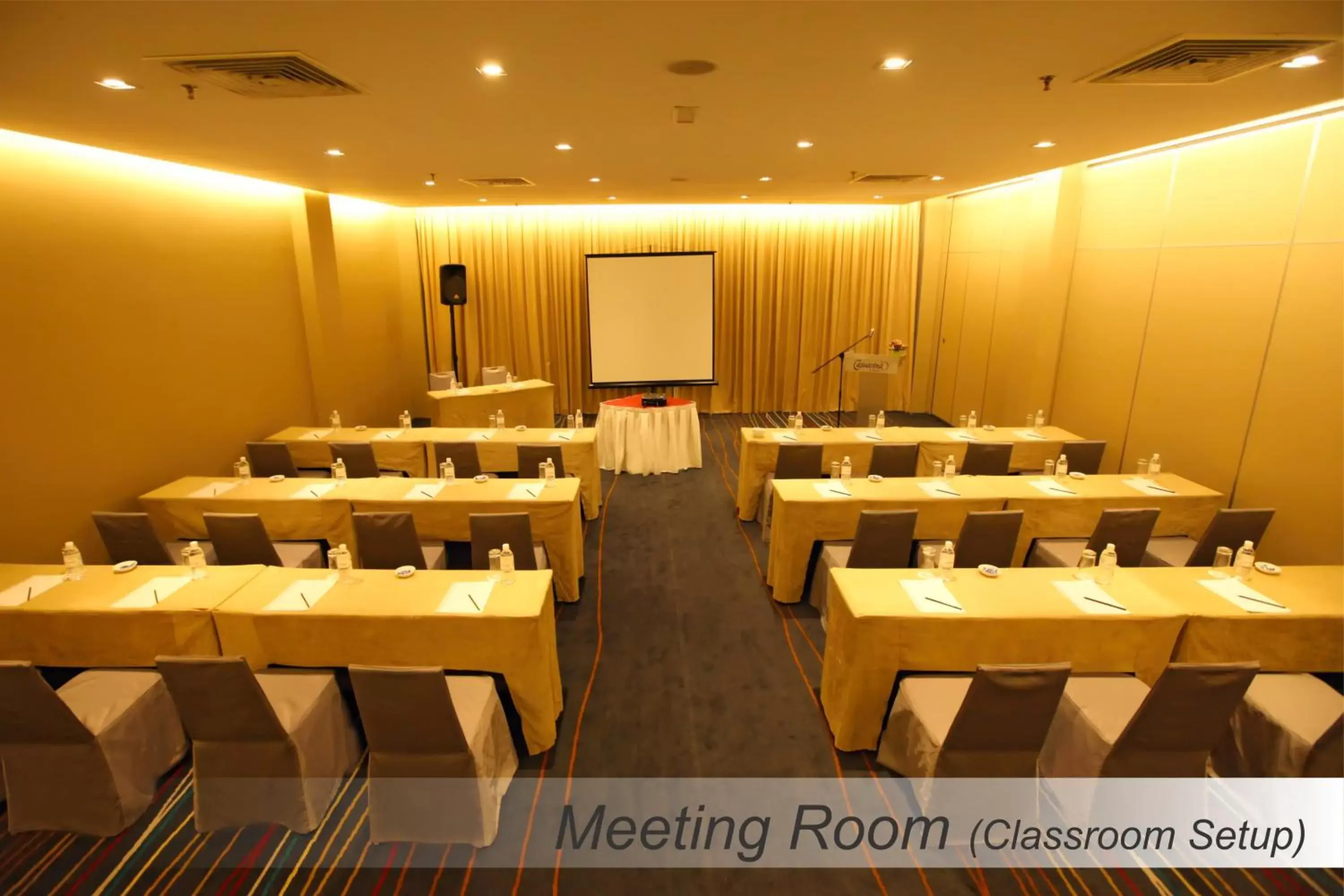 Meeting/conference room in Casuarina@Meru