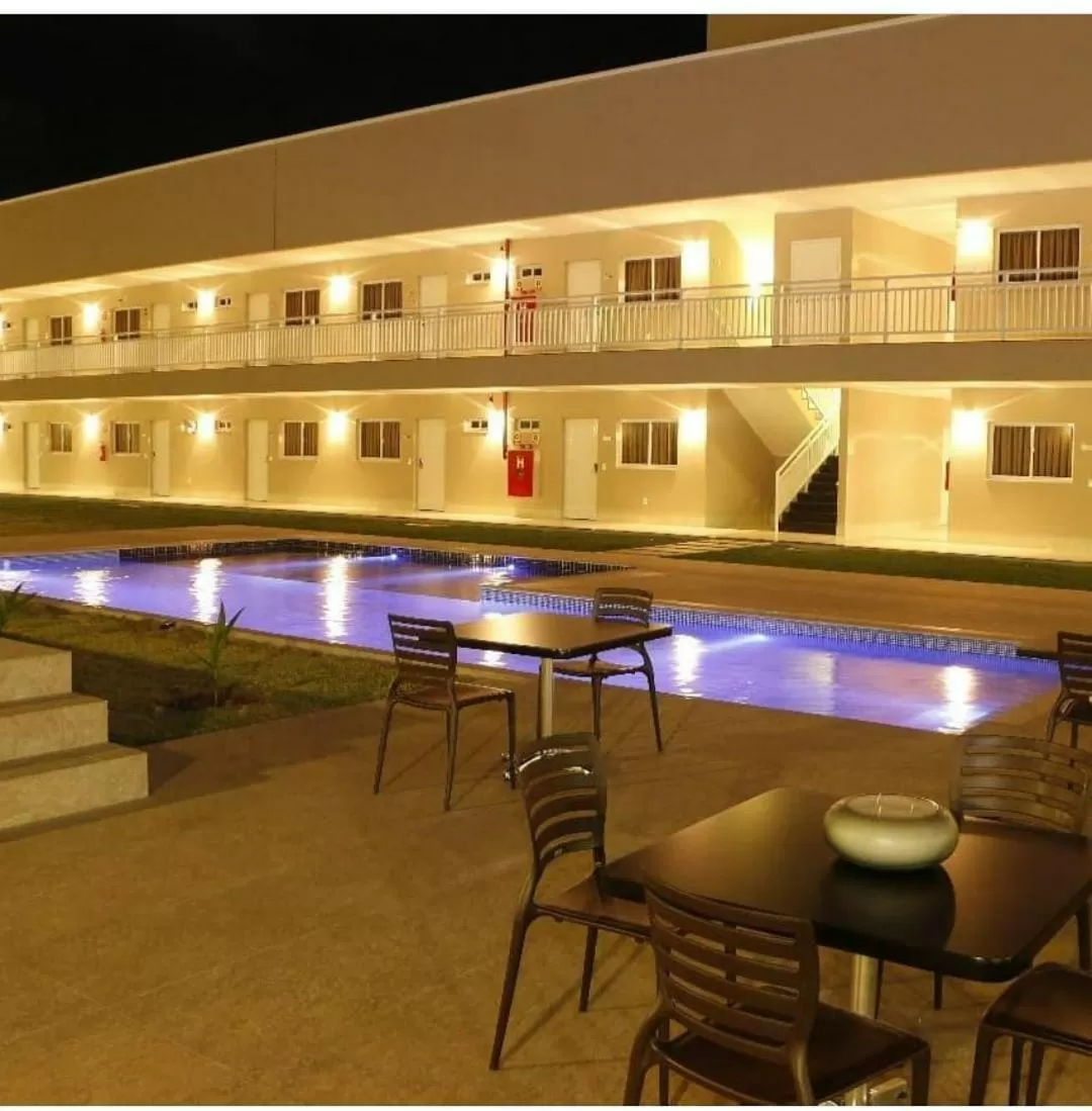 Swimming Pool in Hotel Imperador