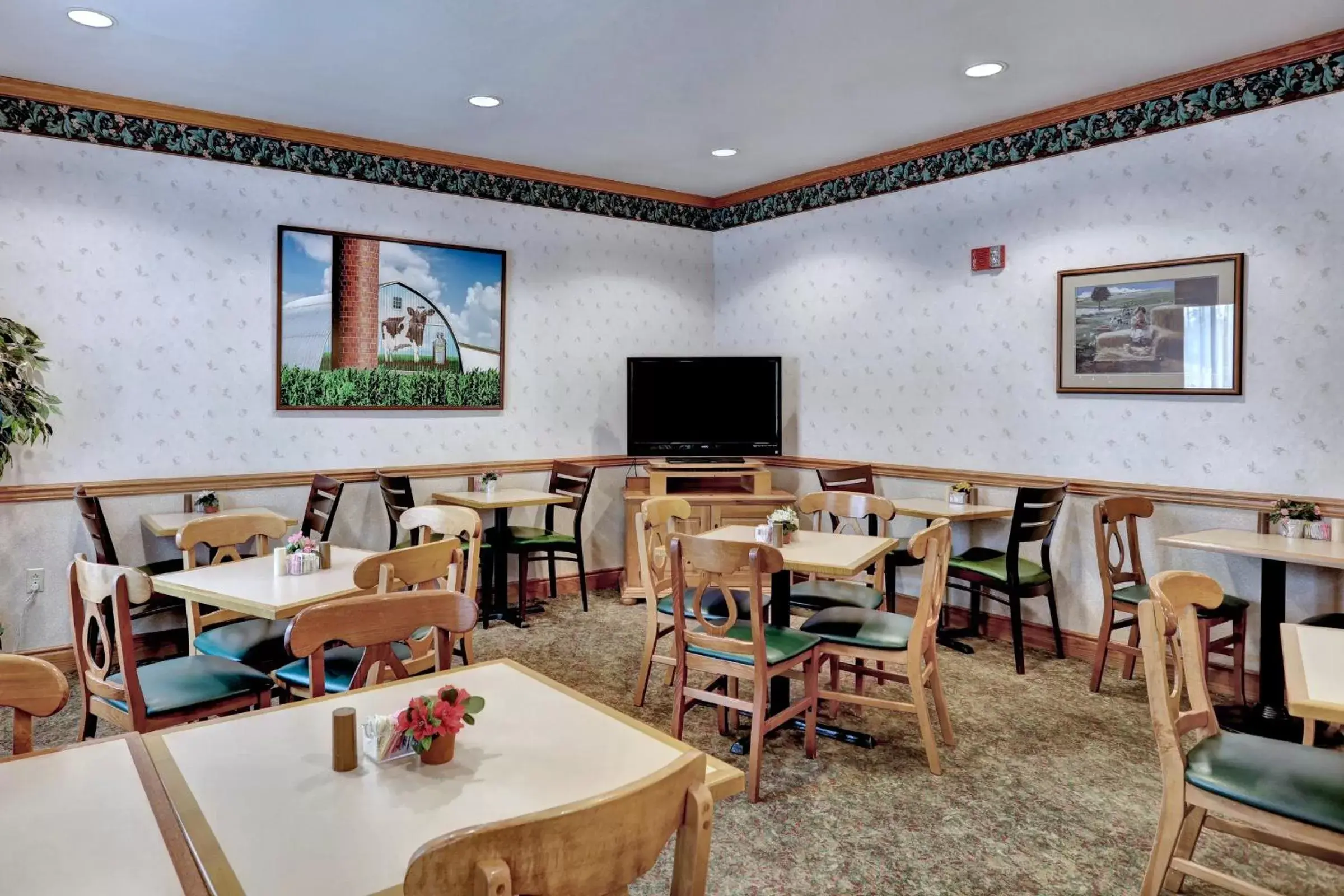 Restaurant/places to eat in Lancaster Inn & Suites Restaurant/places to eat in Lancaster Inn & Suites