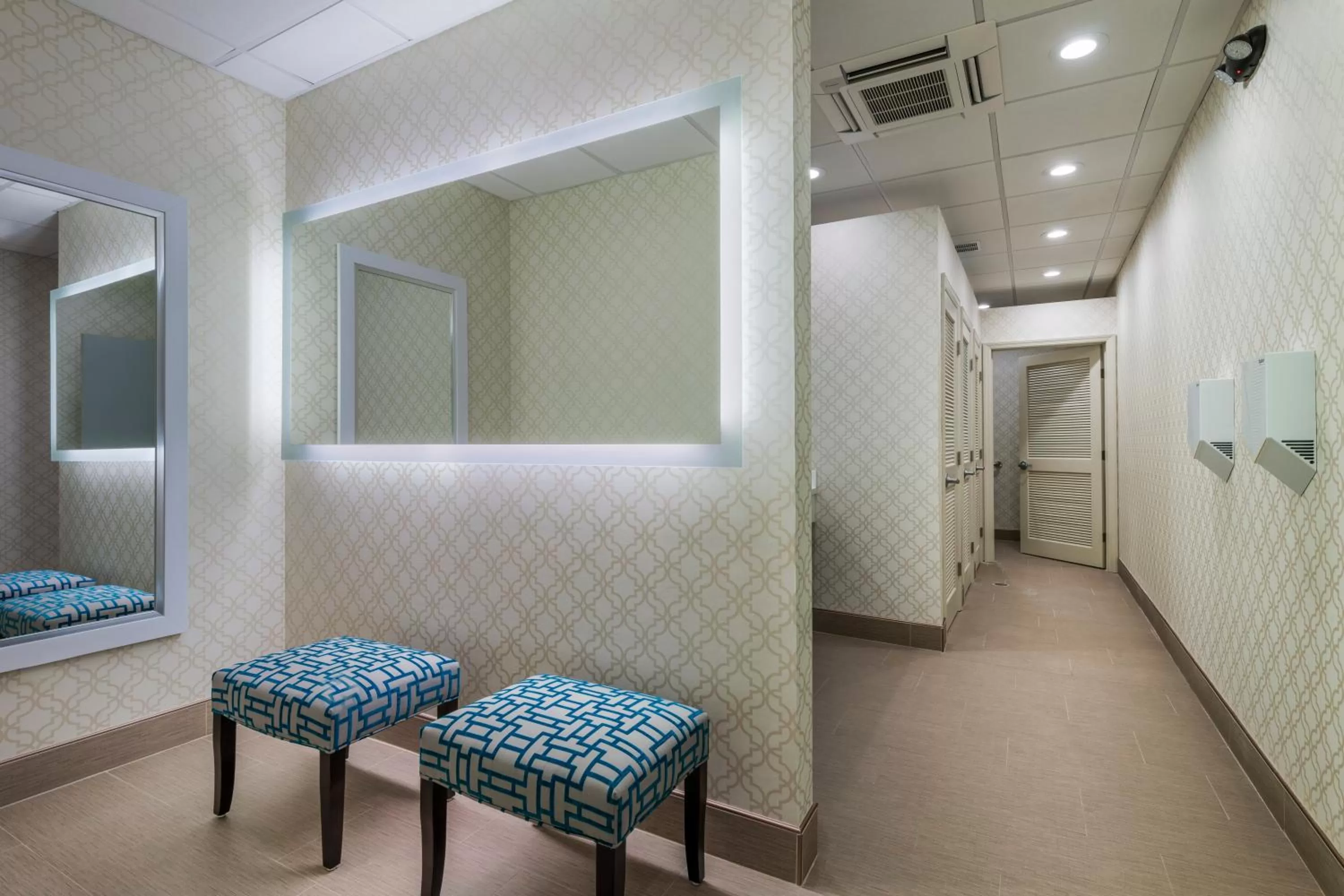 Bathroom in The Kenilworth Hotel - Airport West