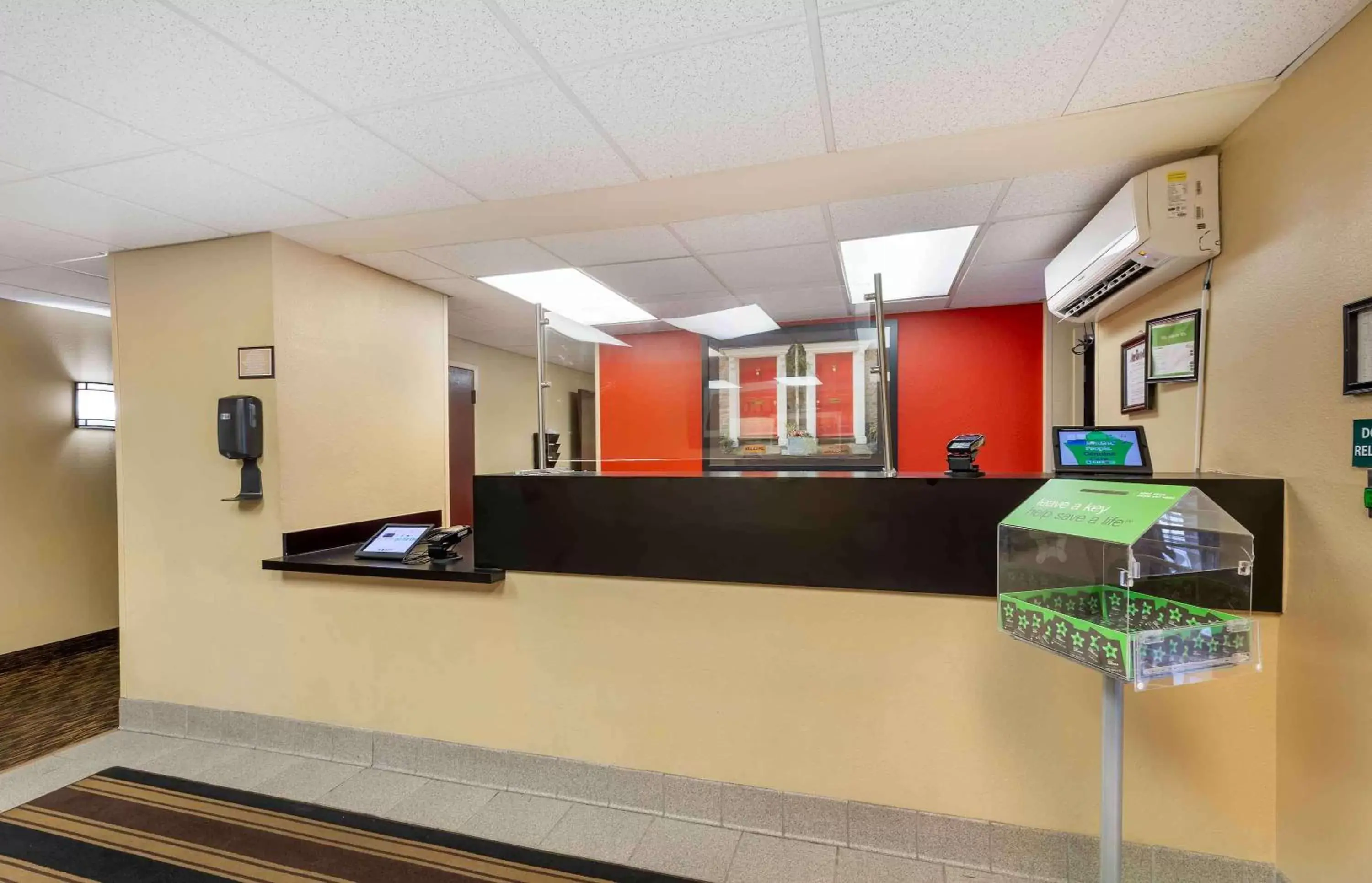 Lobby or reception, Lobby/Reception in Extended Stay America Suites - Akron - Copley - East