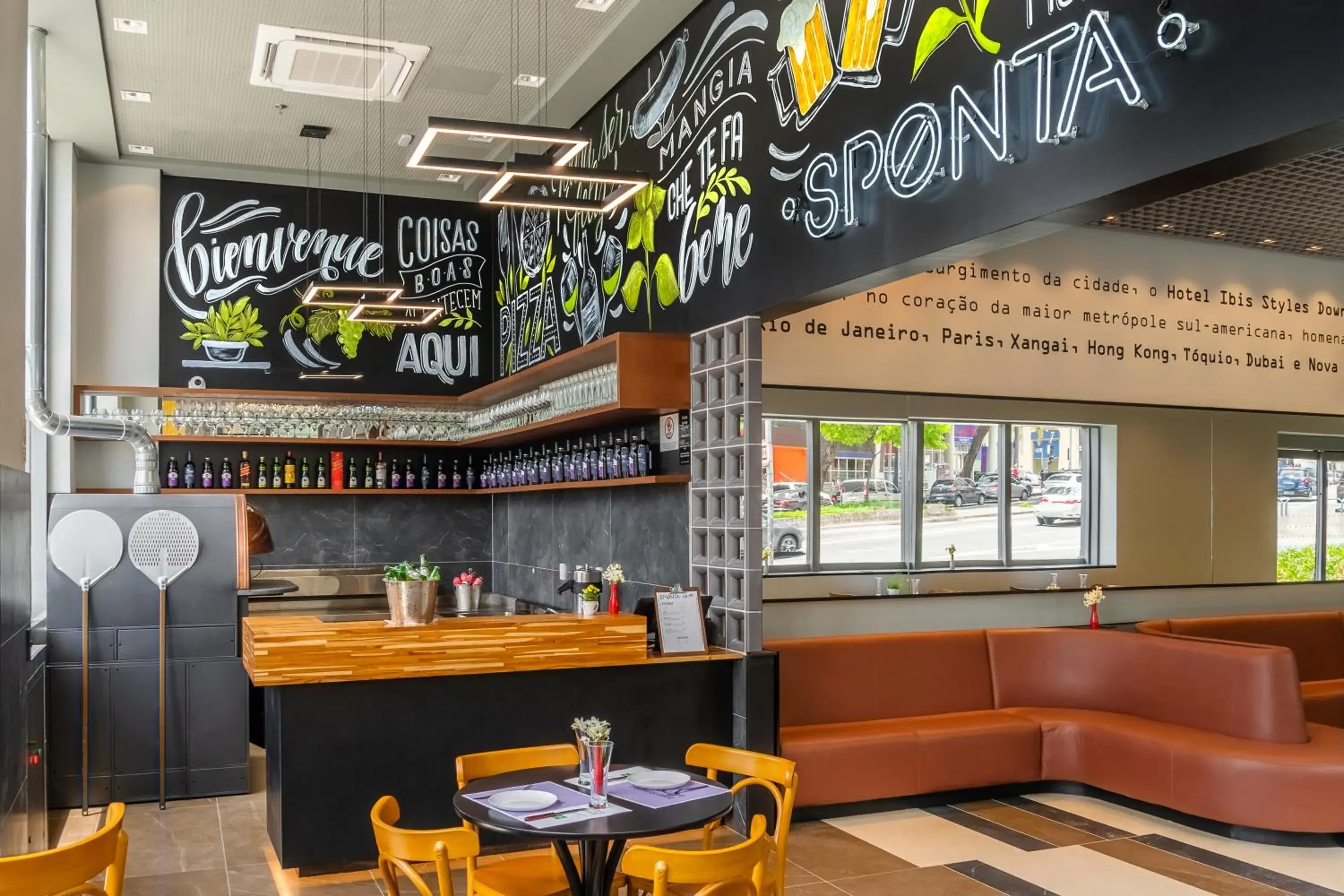 Lounge or bar in Ibis Styles SP Centro Lounge or bar in Ibis Styles SP Centro
