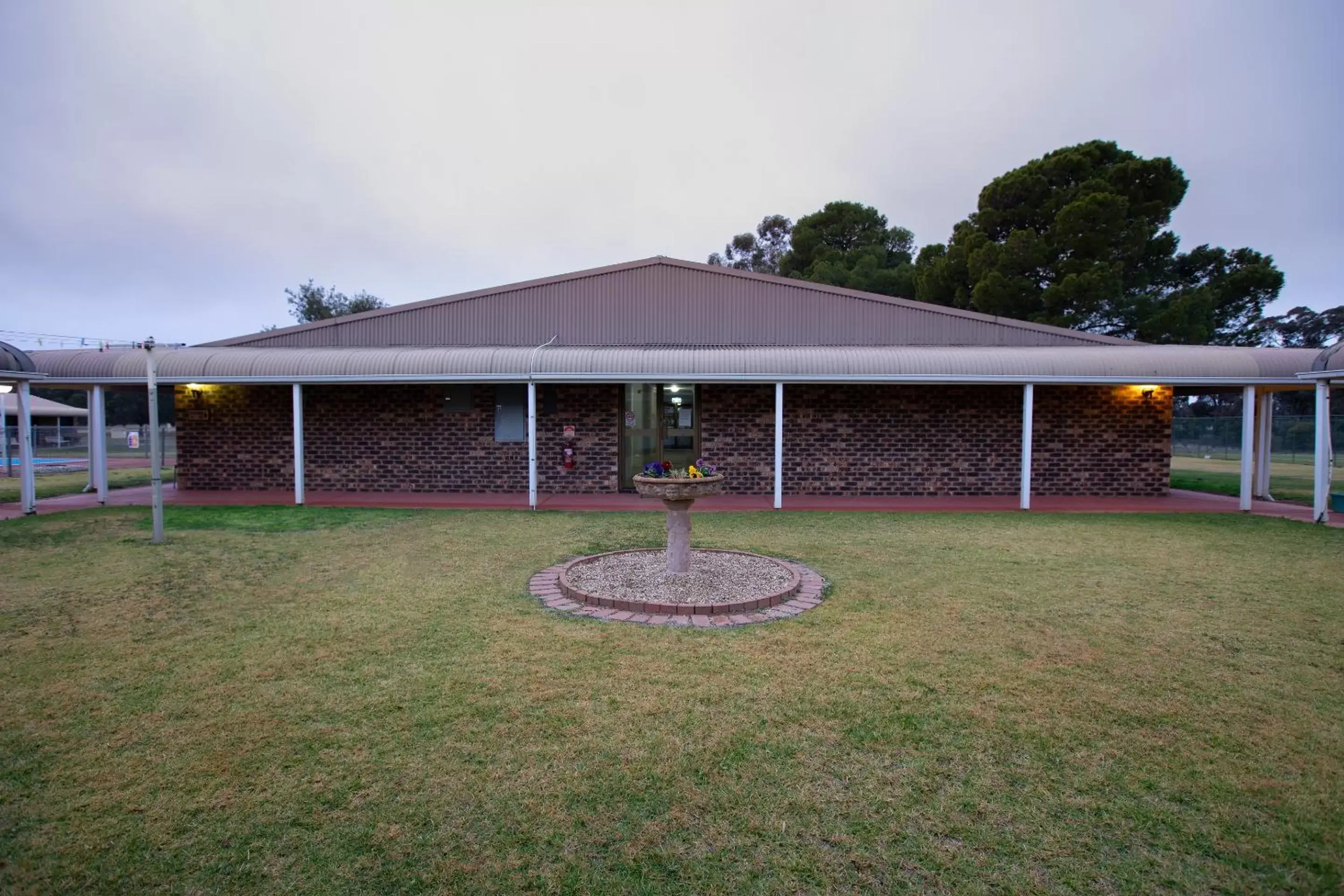 Property Building in Club Inn Motel