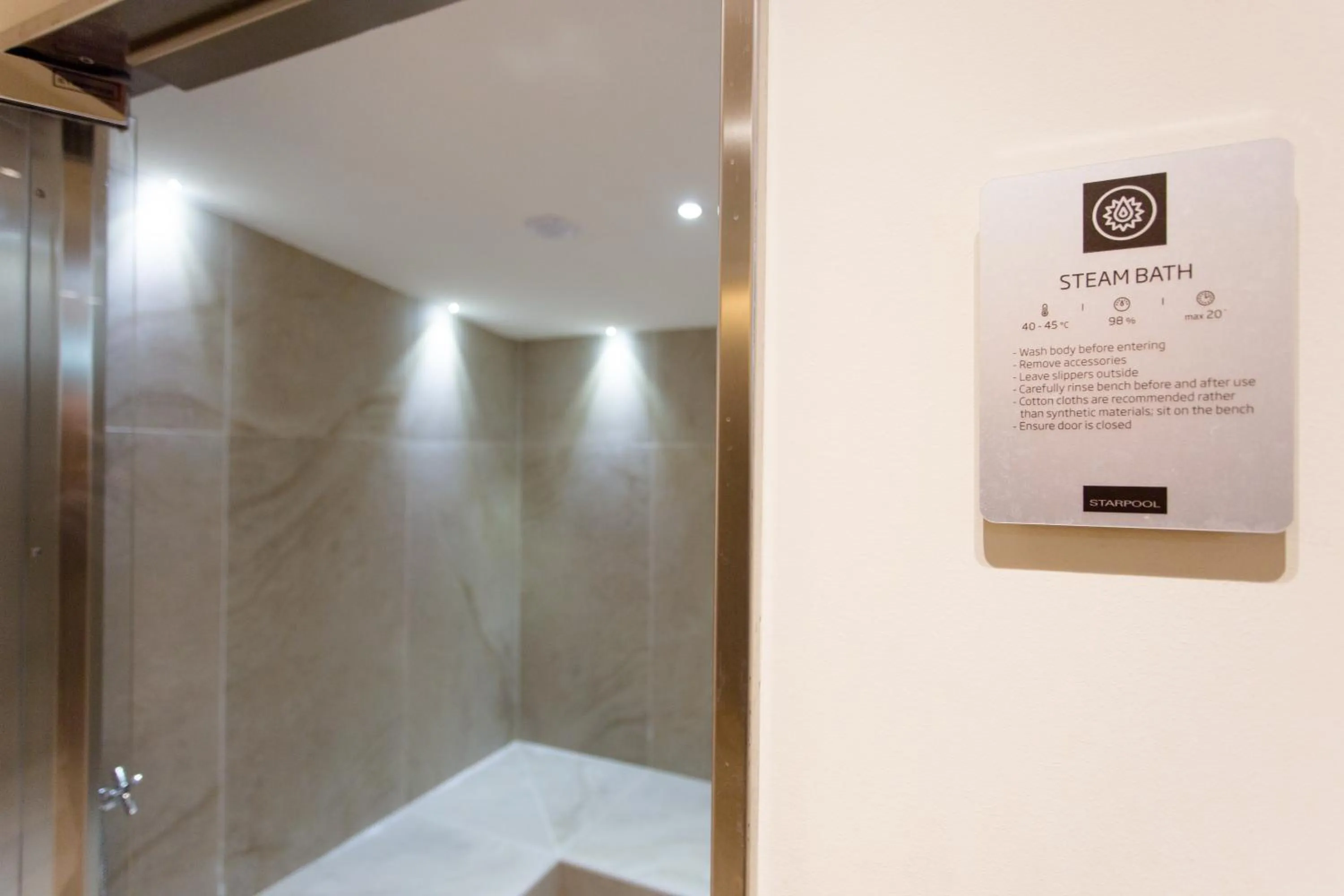 Hostellerie Du Cheval Blanc