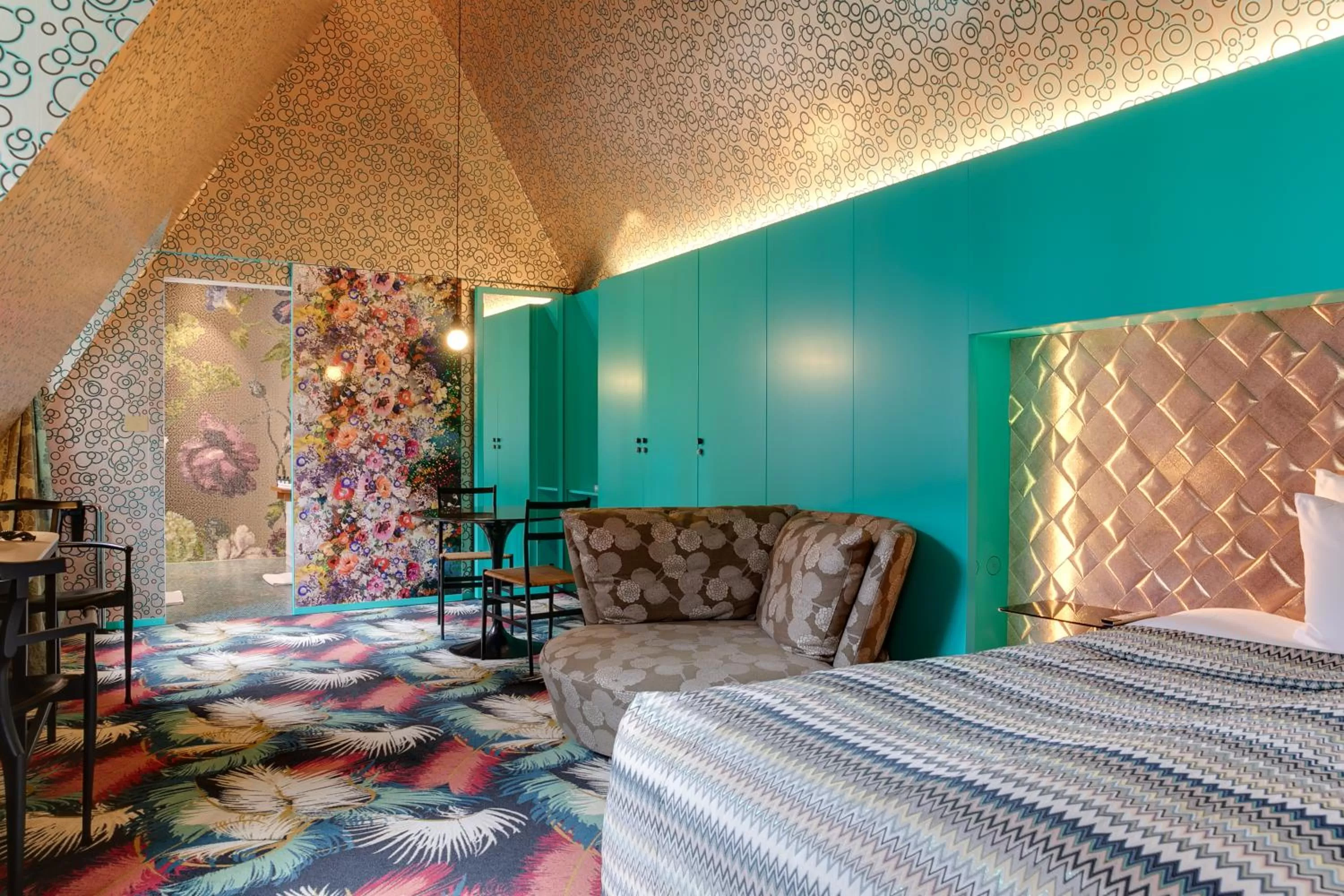 Bed in Hotel De Witte Lelie -Small Luxury Hotels of the World