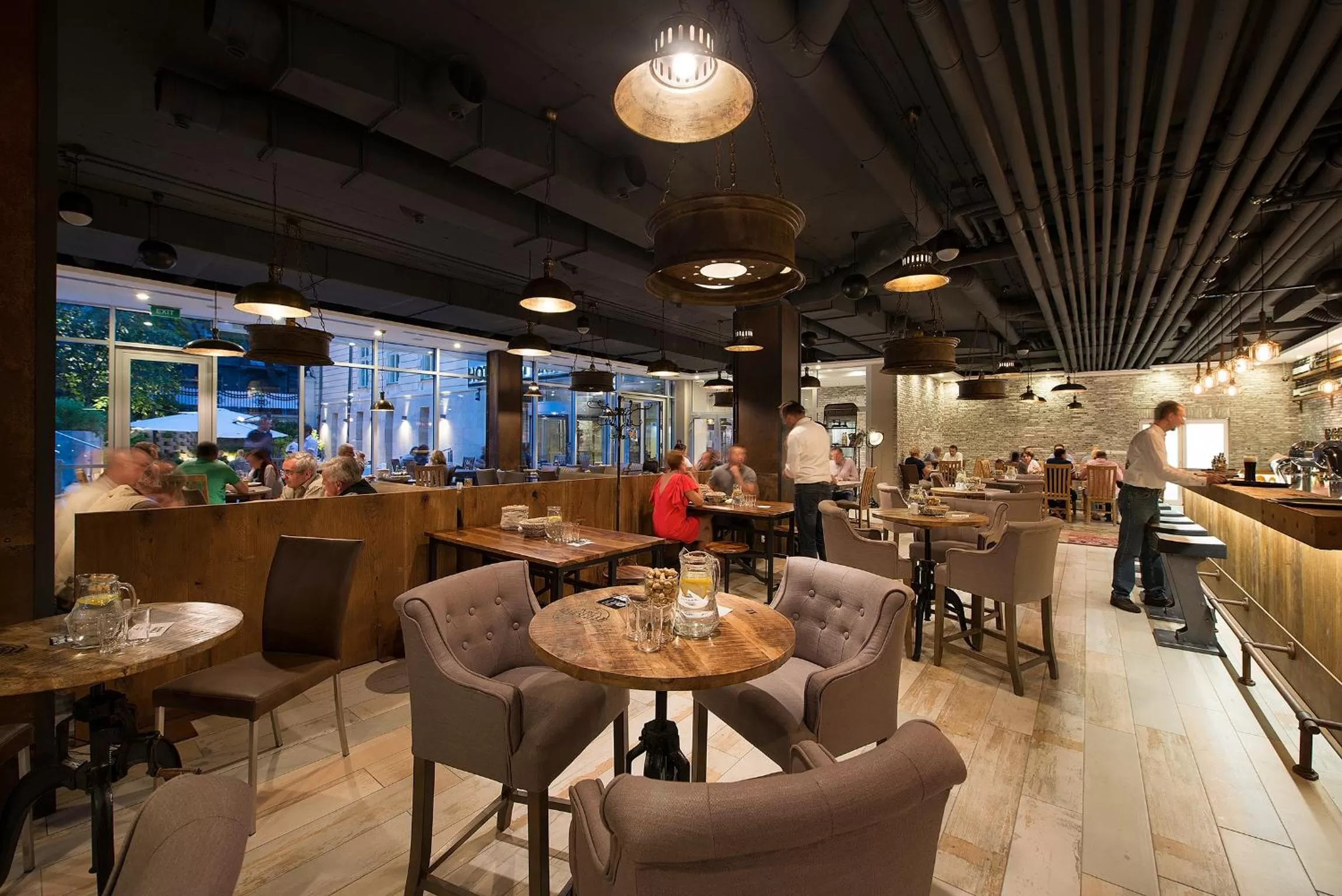 Restaurant/places to eat in LOFT Hotel Bratislava