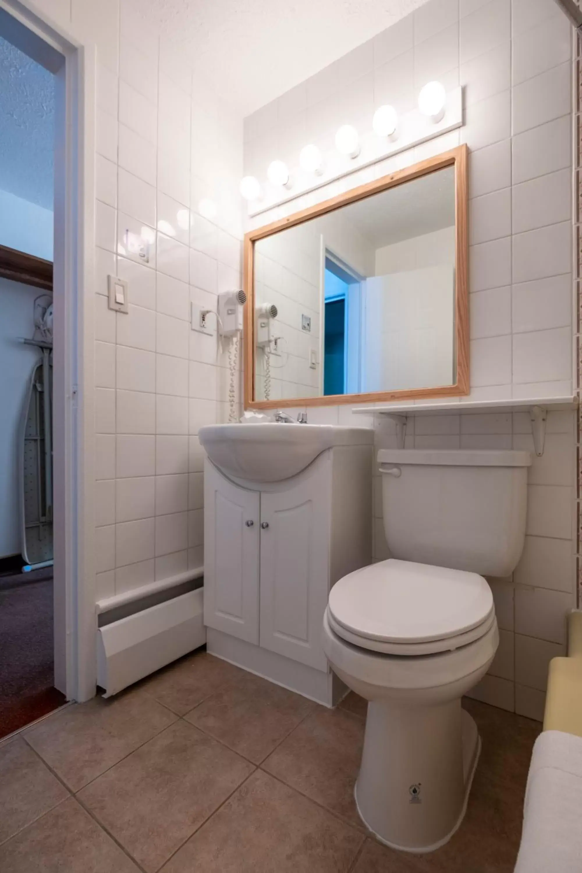 Bathroom in Hôtel Les Mouettes