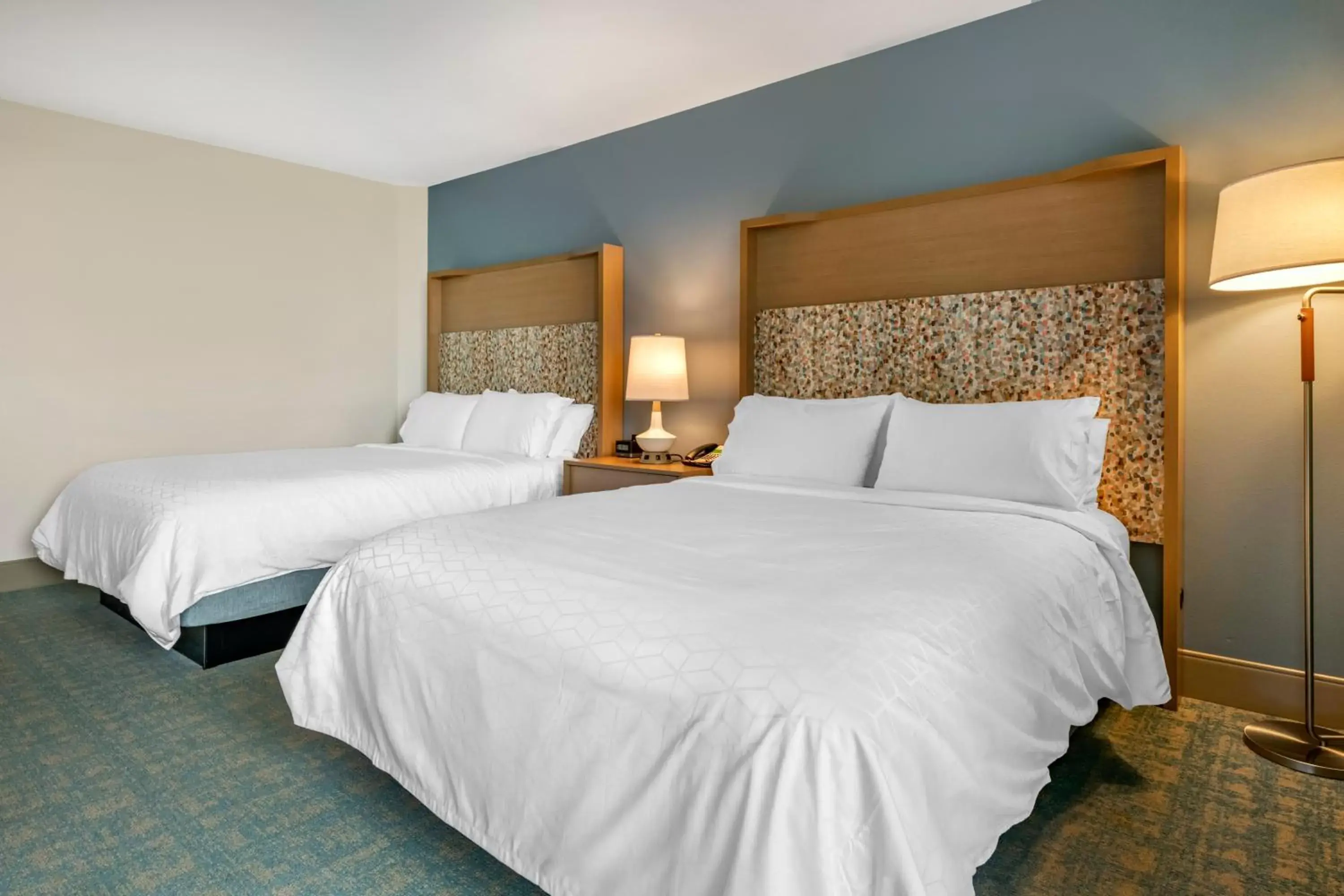 Bedroom, Bed in Holiday Inn Orlando – Disney Springs™ Area, an IHG Hotel