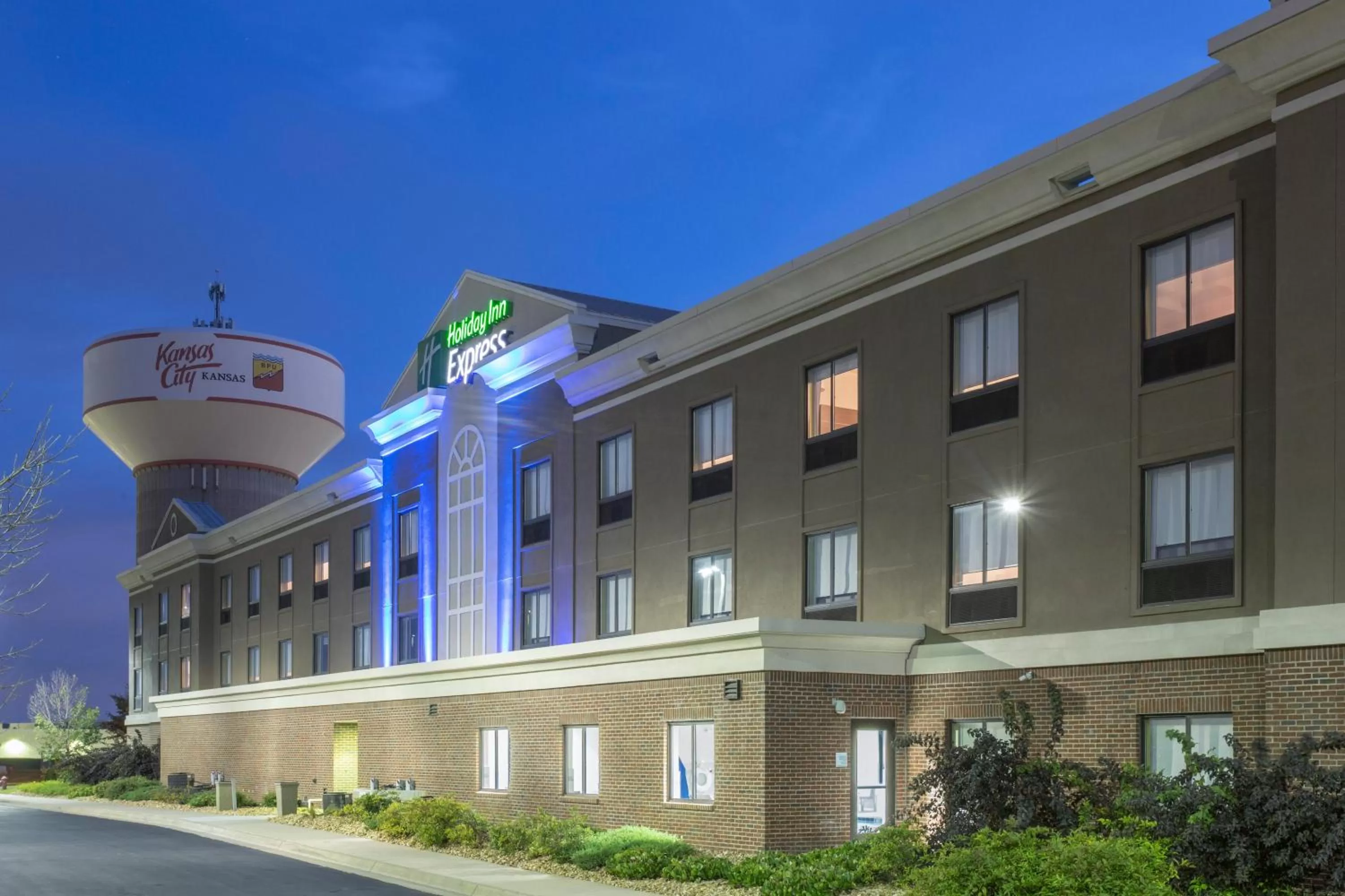 Property building in Holiday Inn Express Kansas City - at the Legends! by IHG