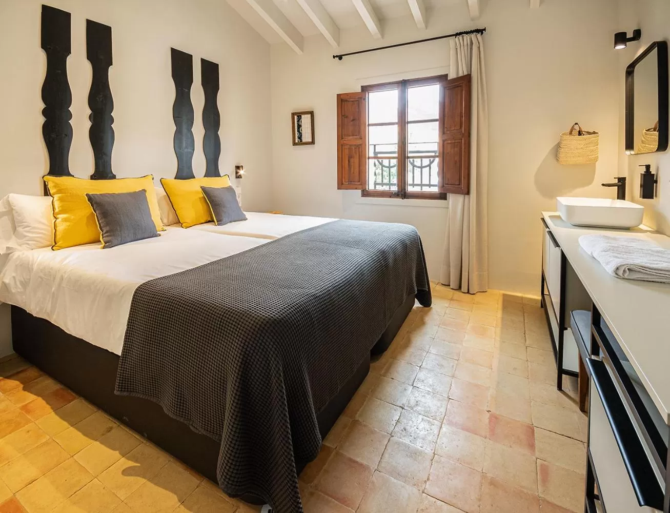 Bed in "unic, turisme d'interior"